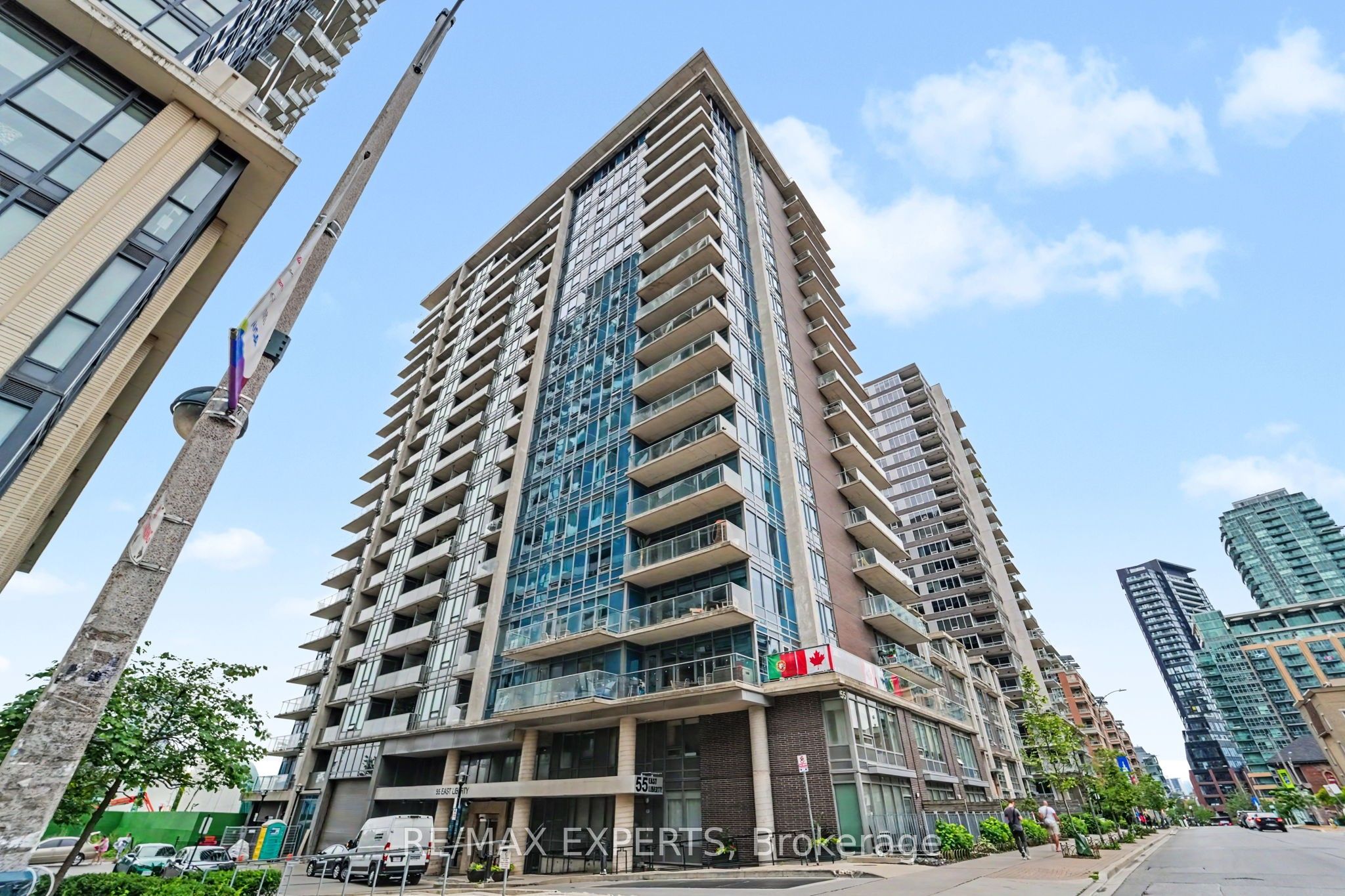 55 East Liberty Street 1001, Toronto, ON M6K 3P9