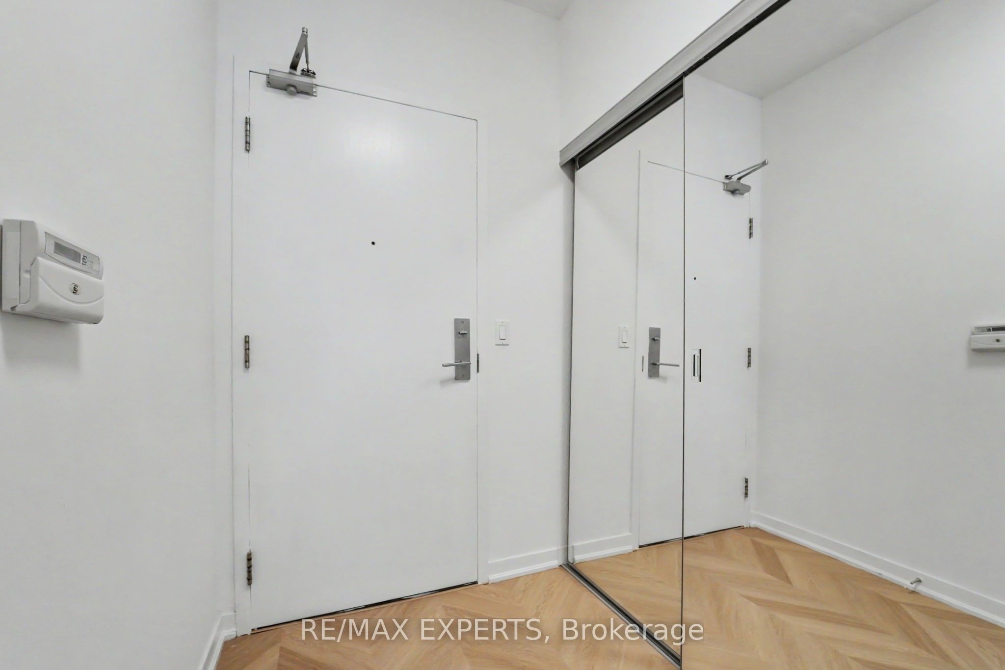 55 East Liberty Street 1001, Toronto, ON M6K 3P9 photo 4