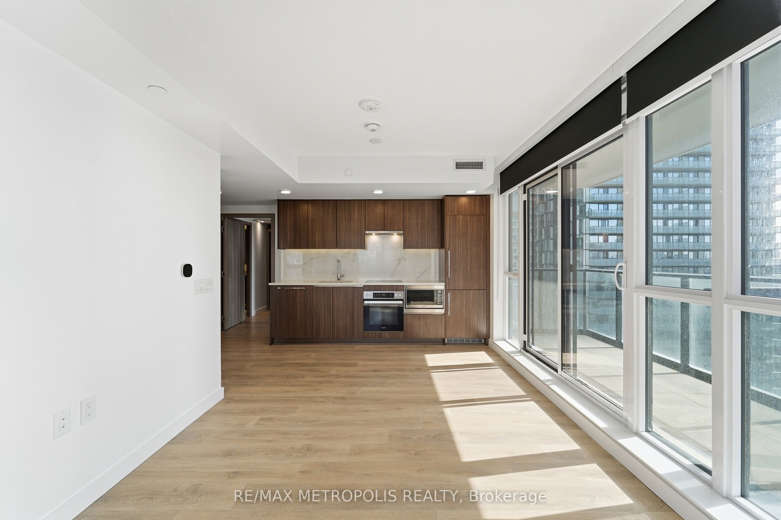 38 Widmer Street 2711, Toronto, ON M5V 0P7 photo 4