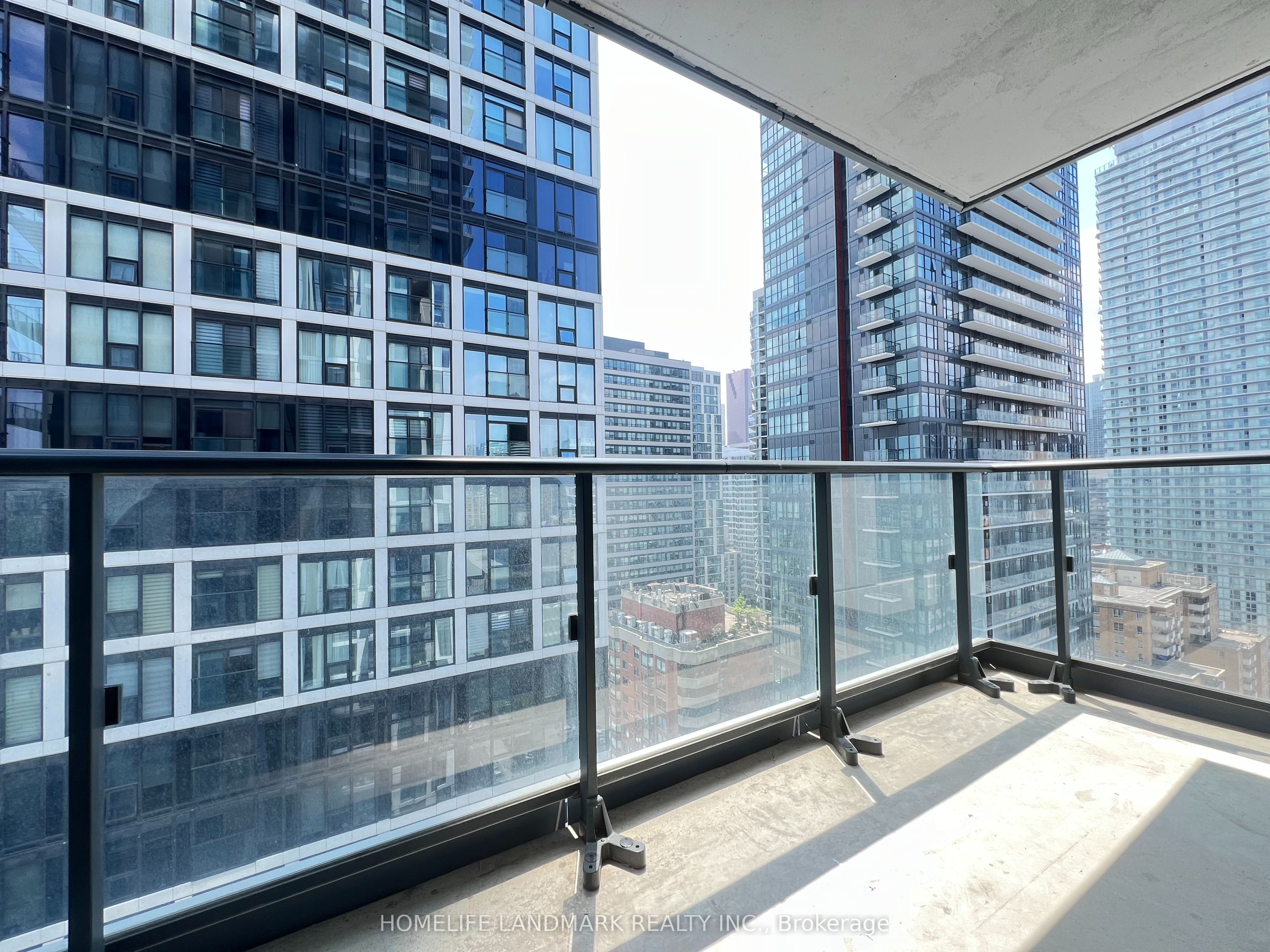 251 Jarvis Street 2205, Toronto, ON M5B 0C3 photo 4
