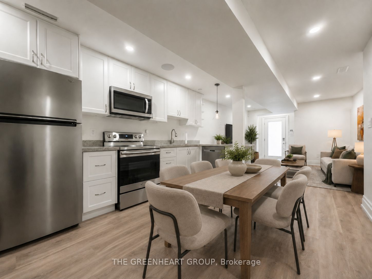 96 Montrose Avenue Lower, Toronto, ON M6J 2T7 photo 2