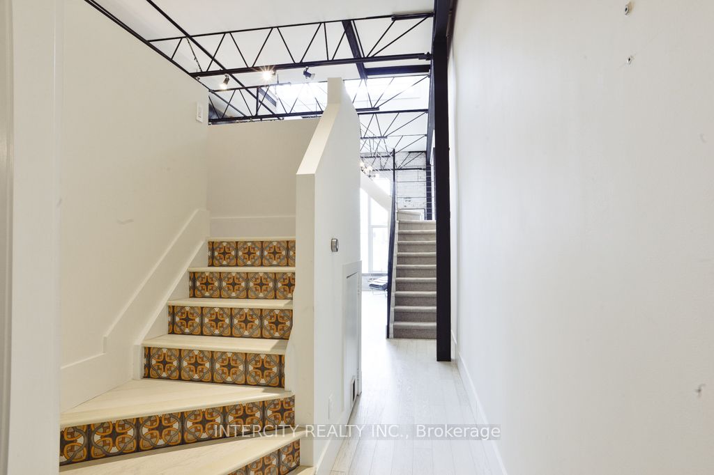 676 Richmond Street W 208, Toronto, ON M6J 1C3 photo 4