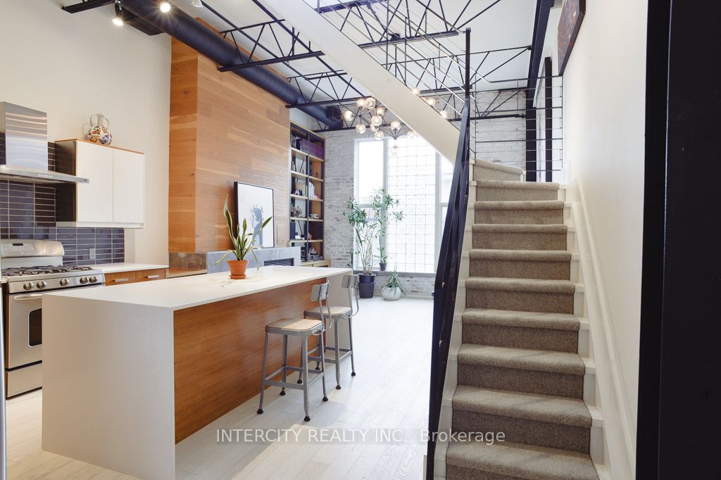 676 Richmond Street W 208, Toronto, ON M6J 1C3 photo 5