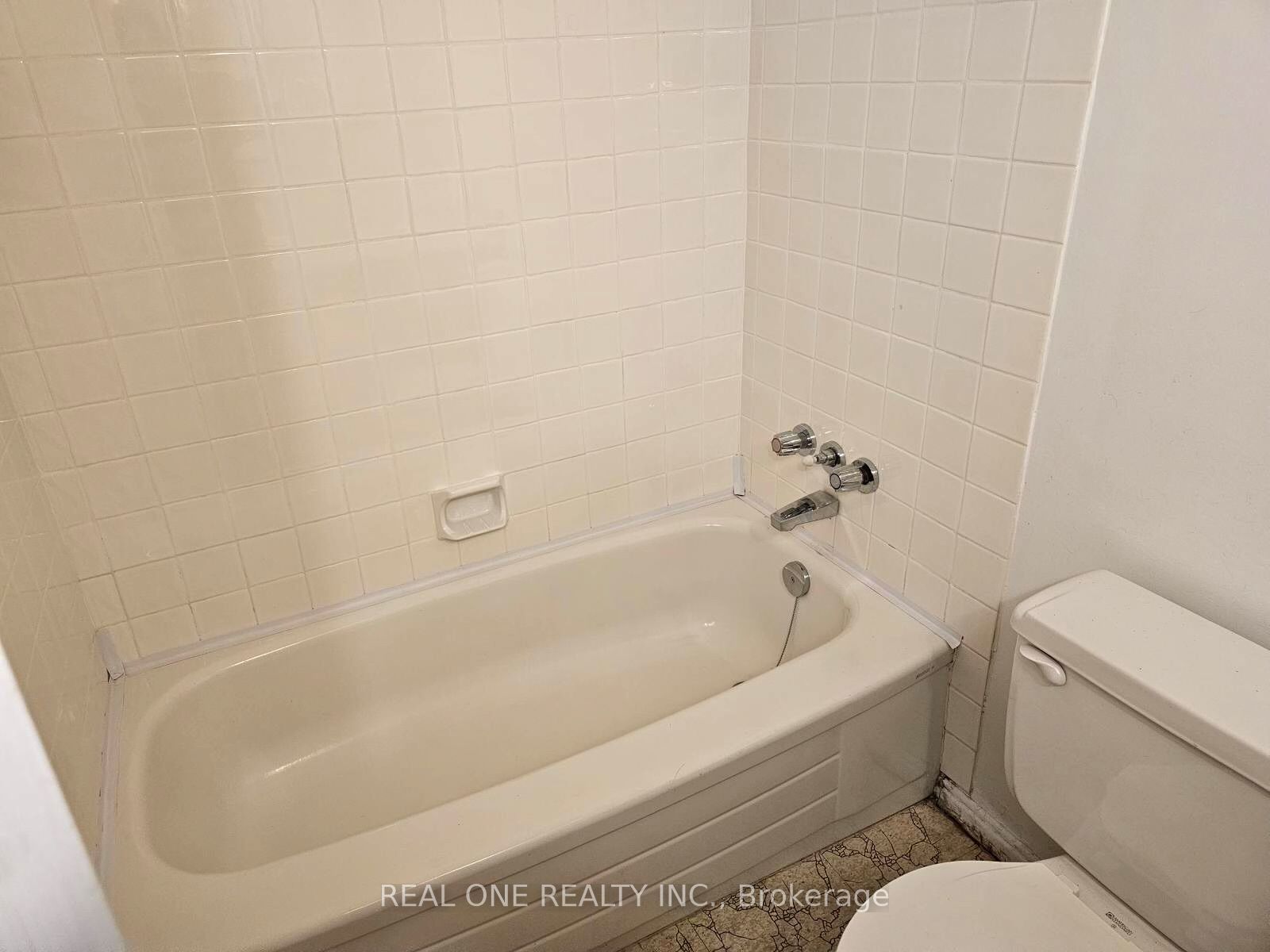 165 Cherokee Boulevard 288, Toronto, ON M2J 4T7 photo 2