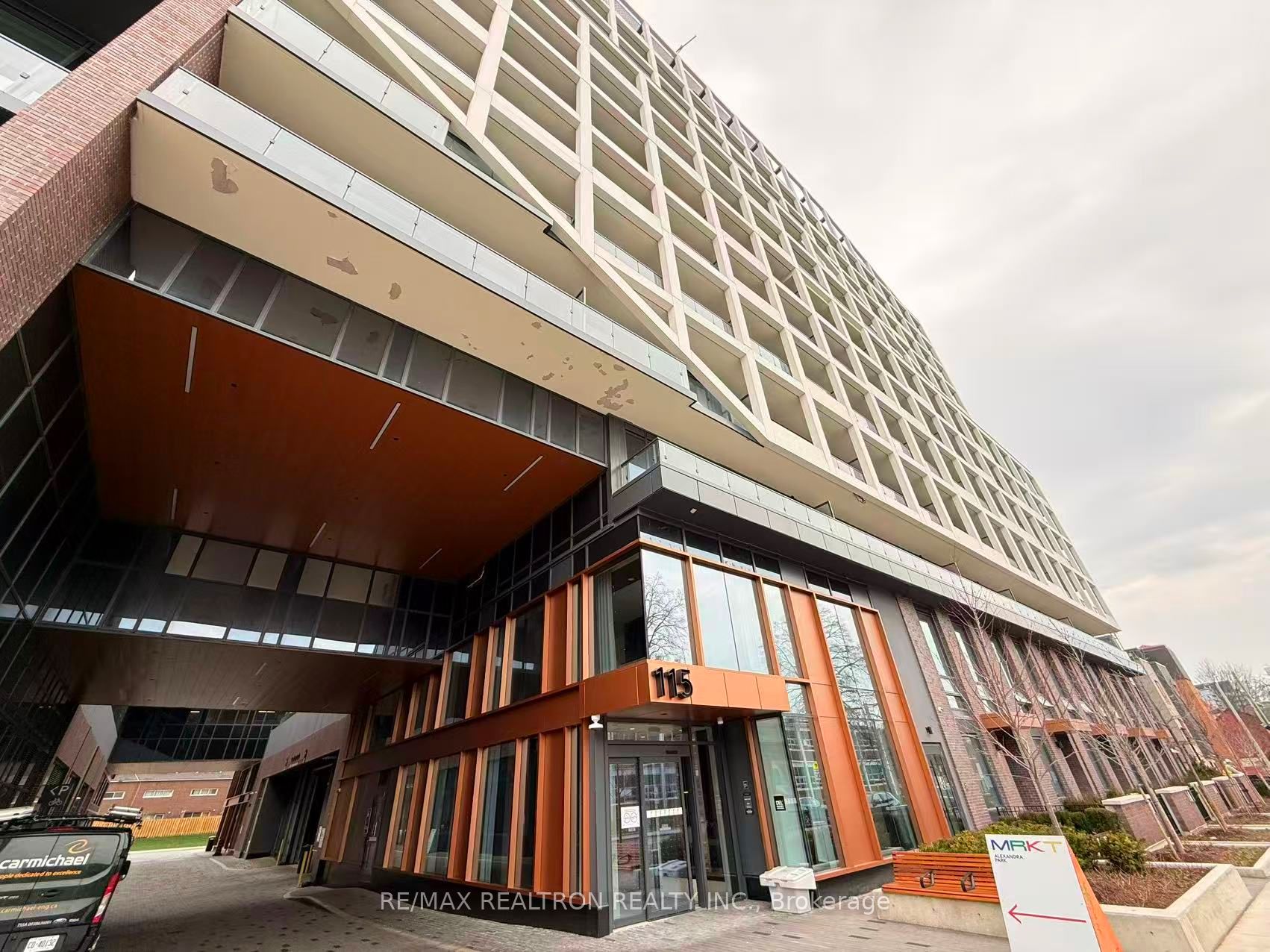 115 Denison Avenue 407, Toronto, ON M5T 2N1