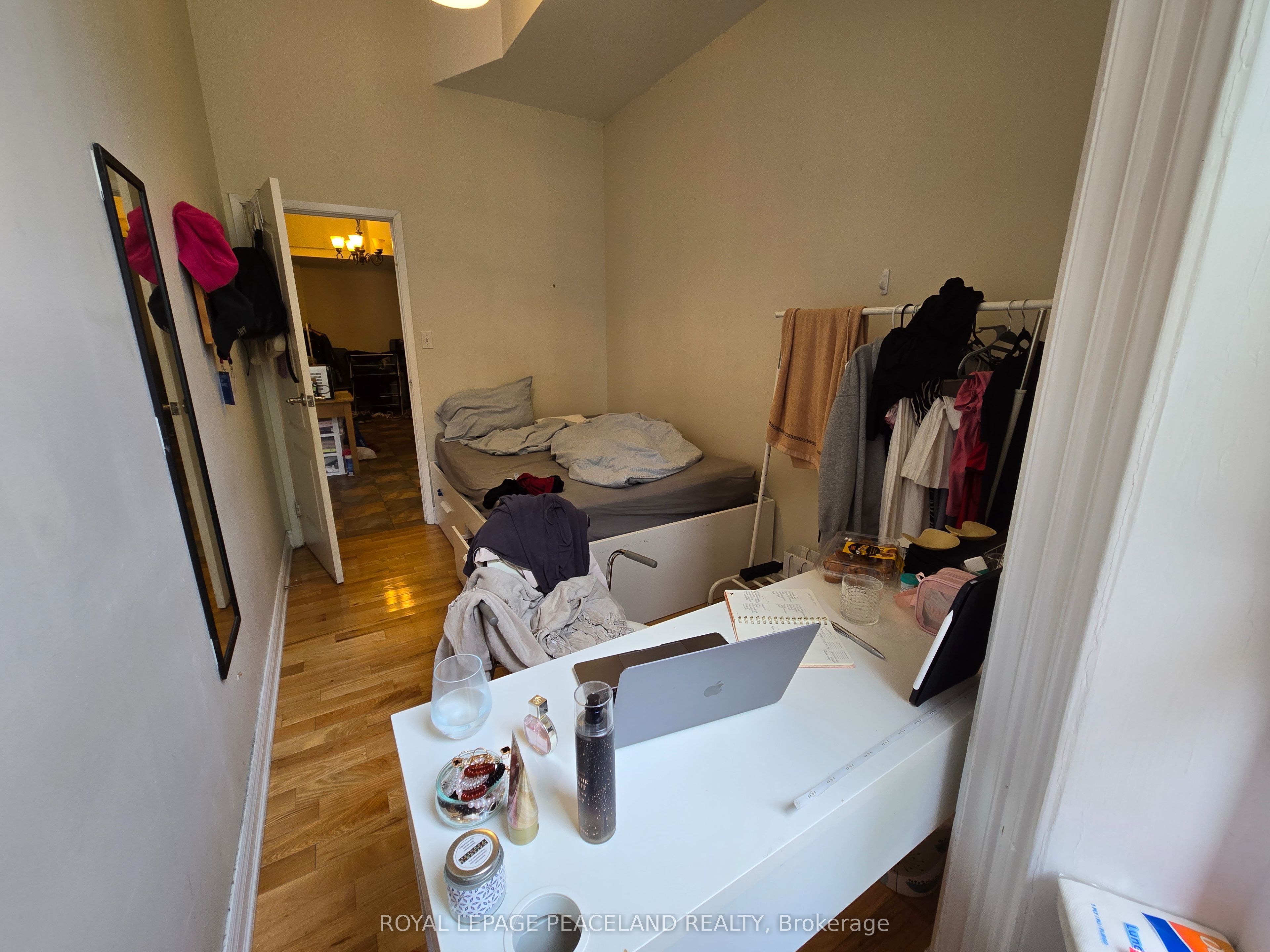 34 Ross Street 1A, Toronto, ON M5T 1Z9 photo 5