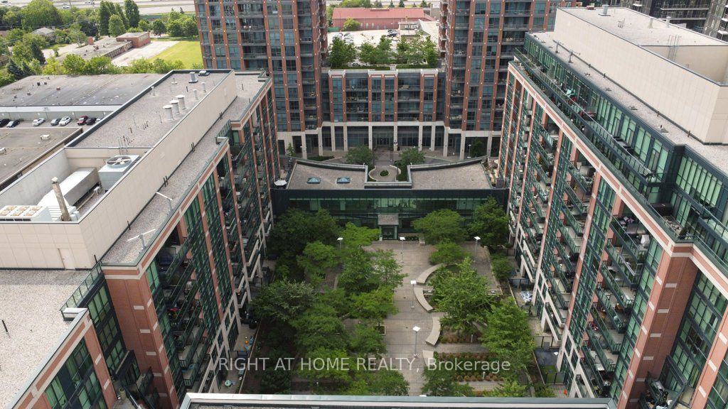 525 Wilson Avenue 947, Toronto, ON M3H 0A7 photo 5