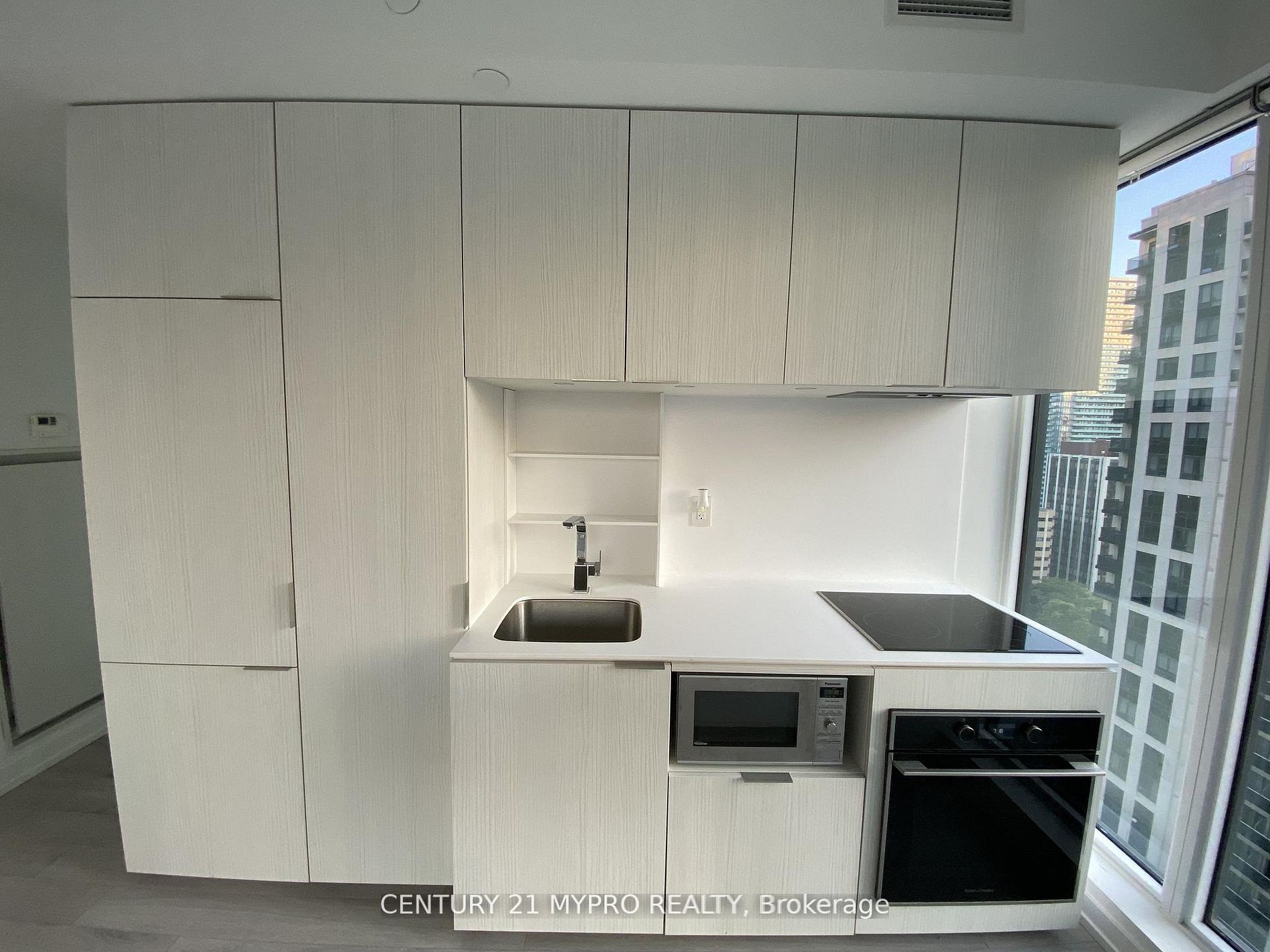77 Shuter Street 2313, Toronto, ON M5B 0B8 photo 5