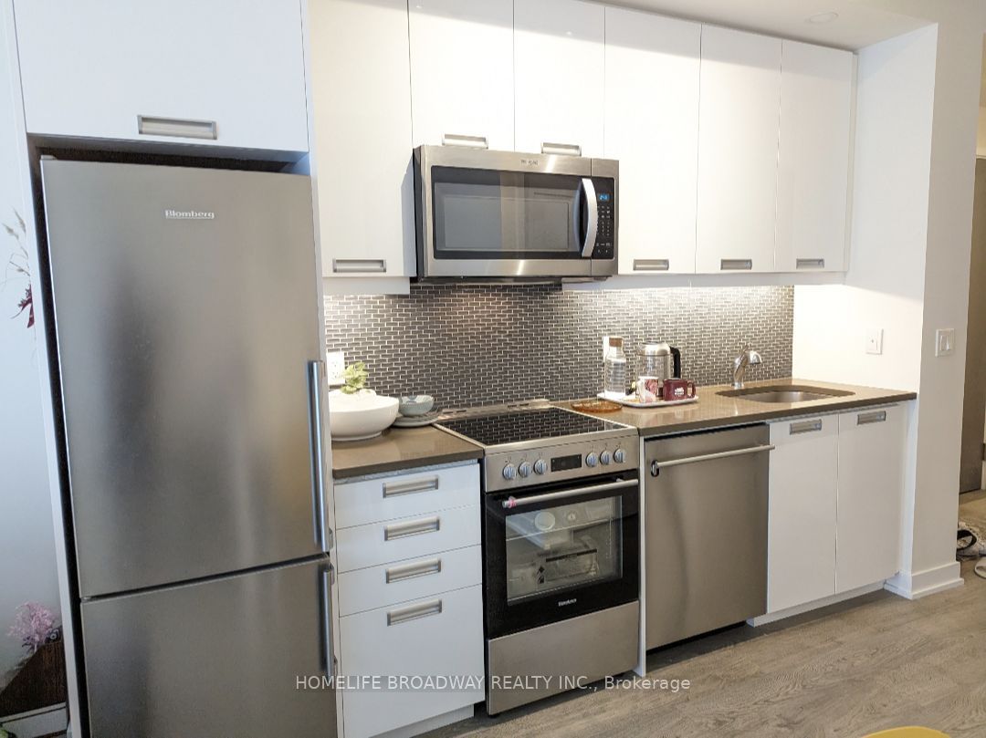 99 John Street 1706, Toronto, ON M5V 0S6 photo 5