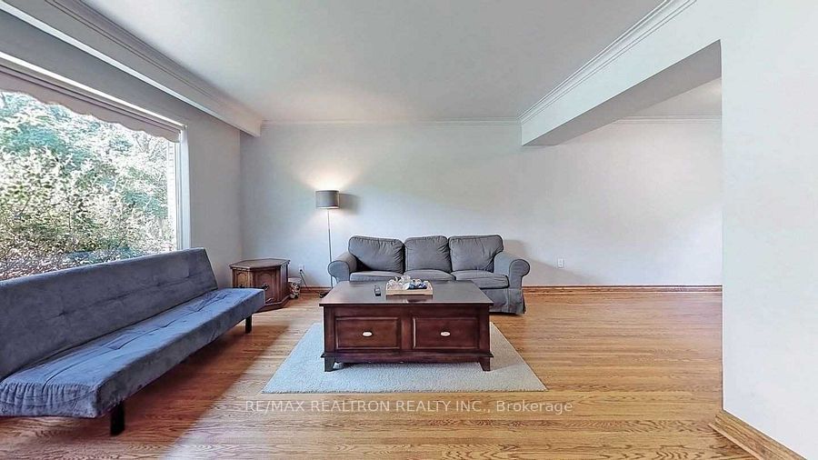35 Rochelle Crescent, Toronto, ON M2J 1Y3 photo 5