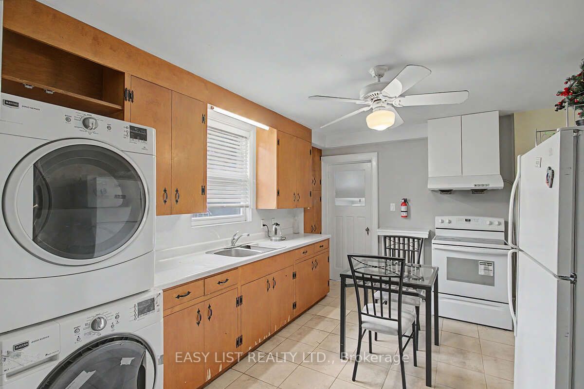 77 Avondale Avenue, Toronto, ON M2N 2V1 photo 4