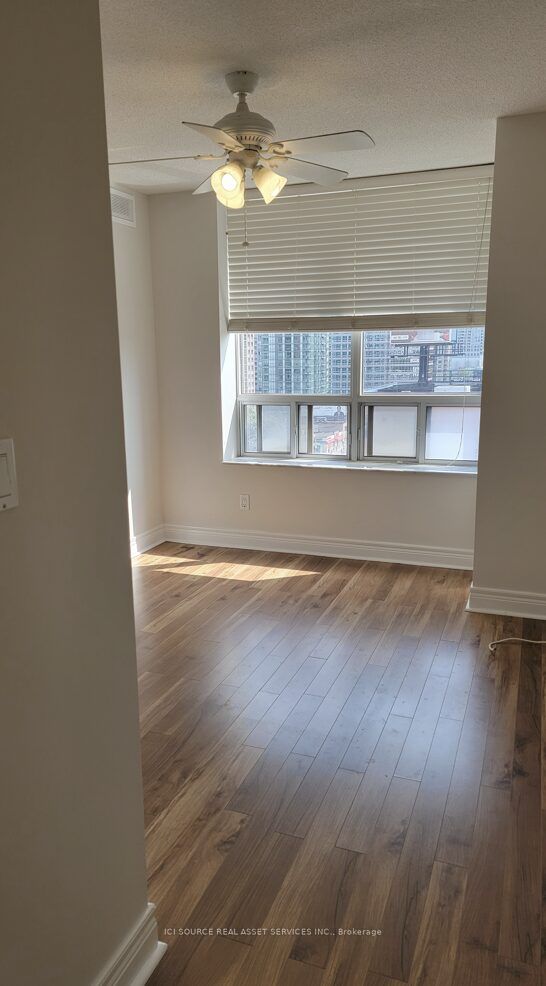 5418 Yonge Street 903, Toronto, ON M2N 6X4 photo 3