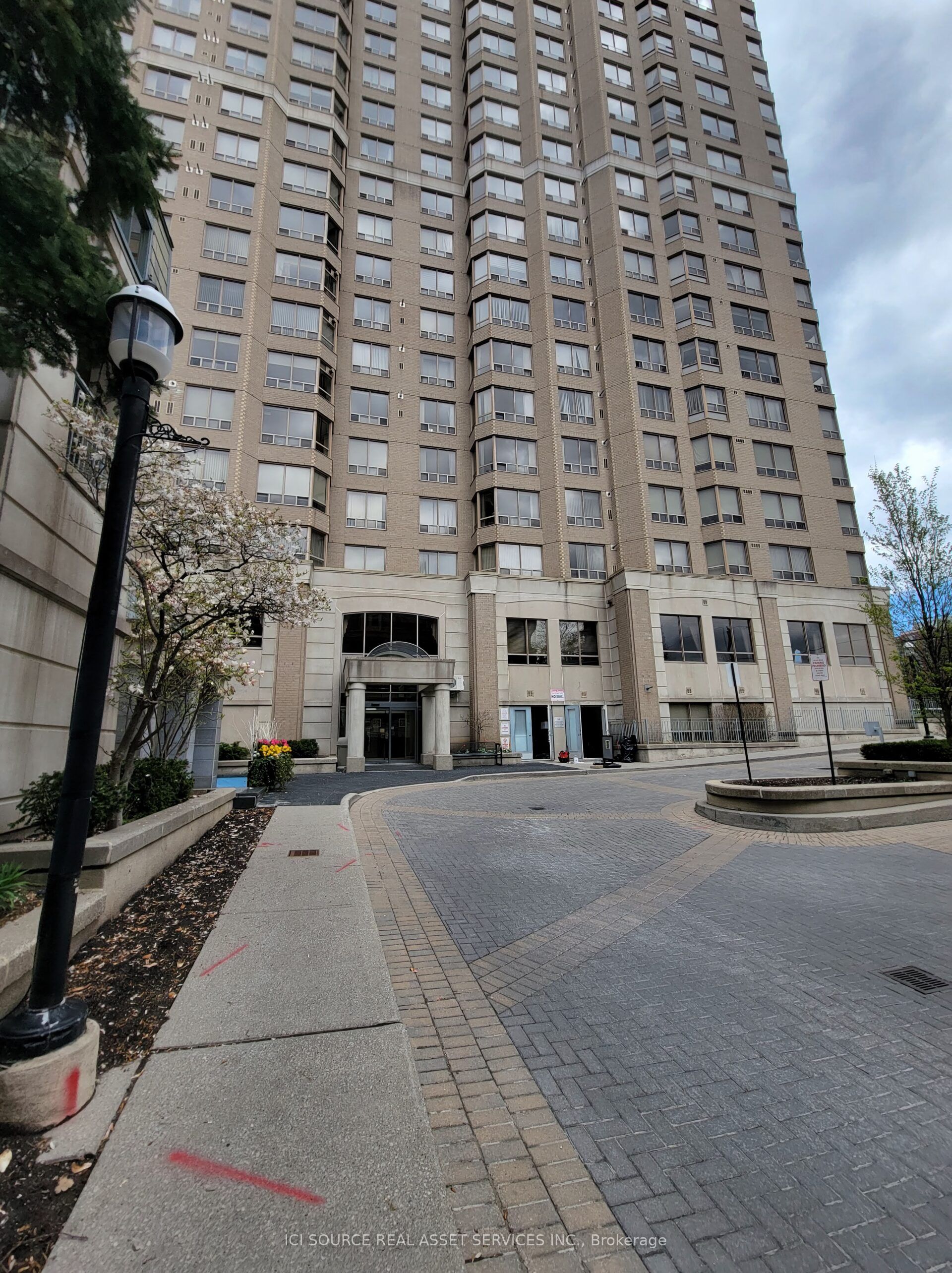 5418 Yonge Street 903, Toronto, ON M2N 6X4 photo 5