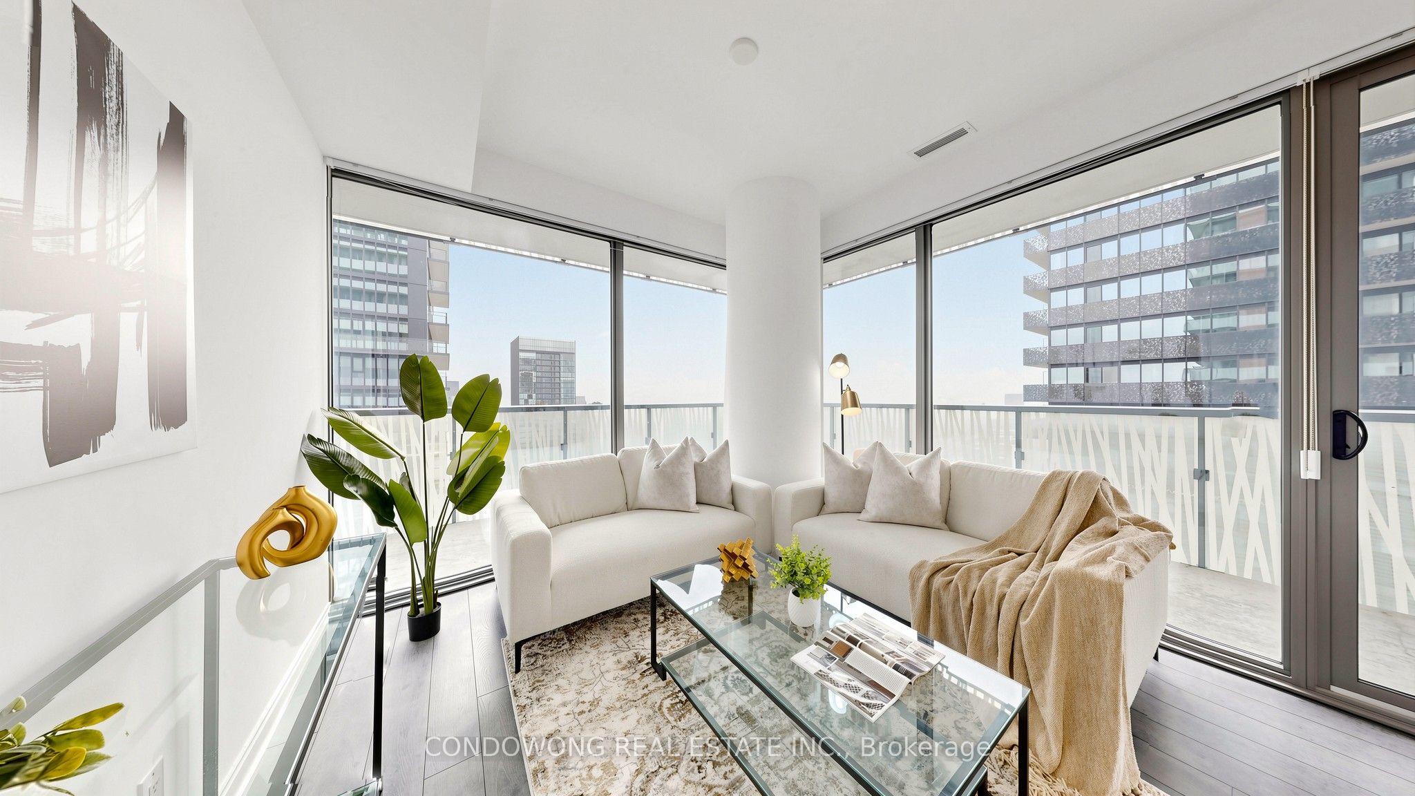 50 Charles Street E 4203, Toronto, ON M4Y 1T1 photo 2
