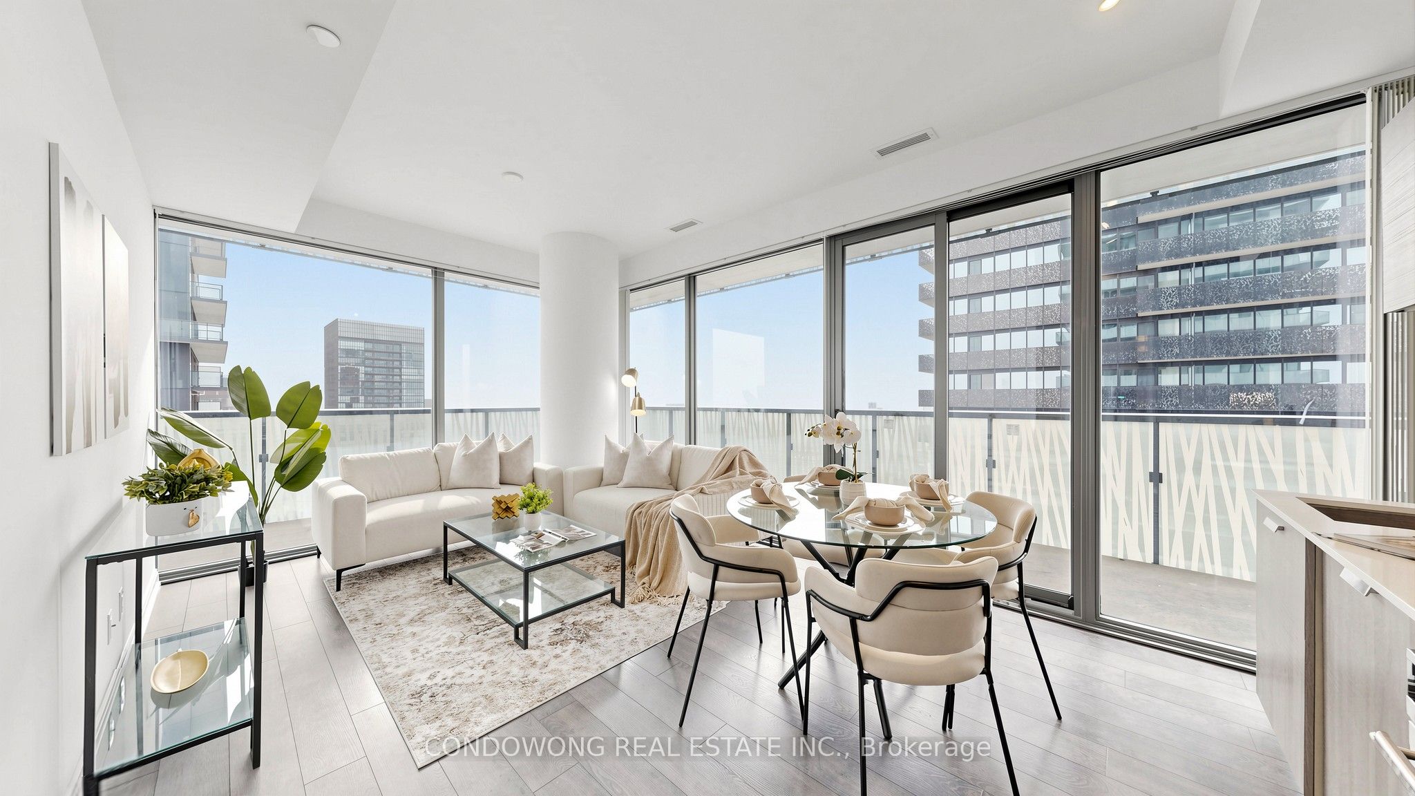 50 Charles Street E 4203, Toronto, ON M4Y 1T1 photo 5