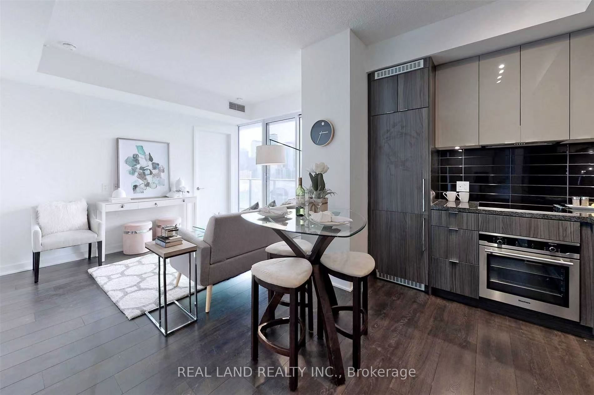 125 Blue Jays Way 2811, Toronto, ON M5V 0N5 photo 2