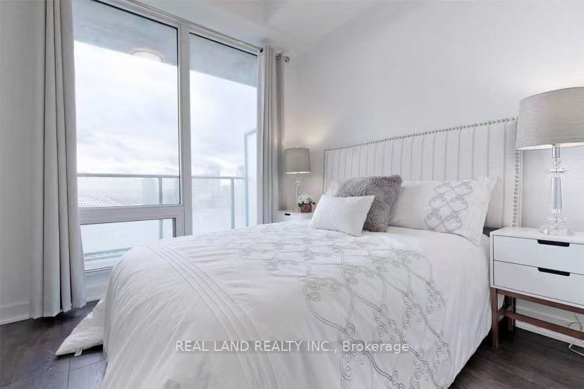 125 Blue Jays Way 2811, Toronto, ON M5V 0N5 photo 5