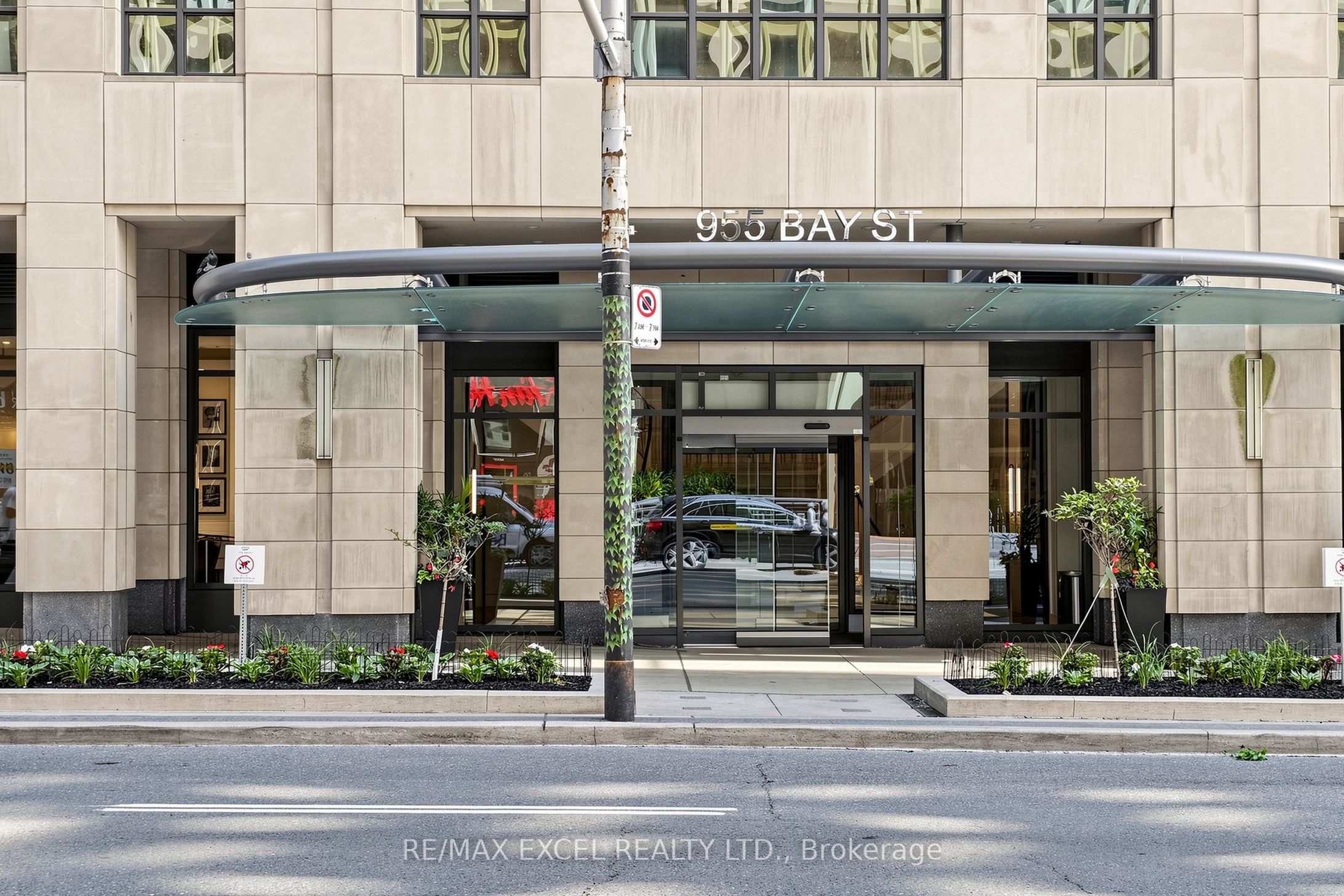 955 Bay Street 1408, Toronto, ON M5S 0C6 photo 3