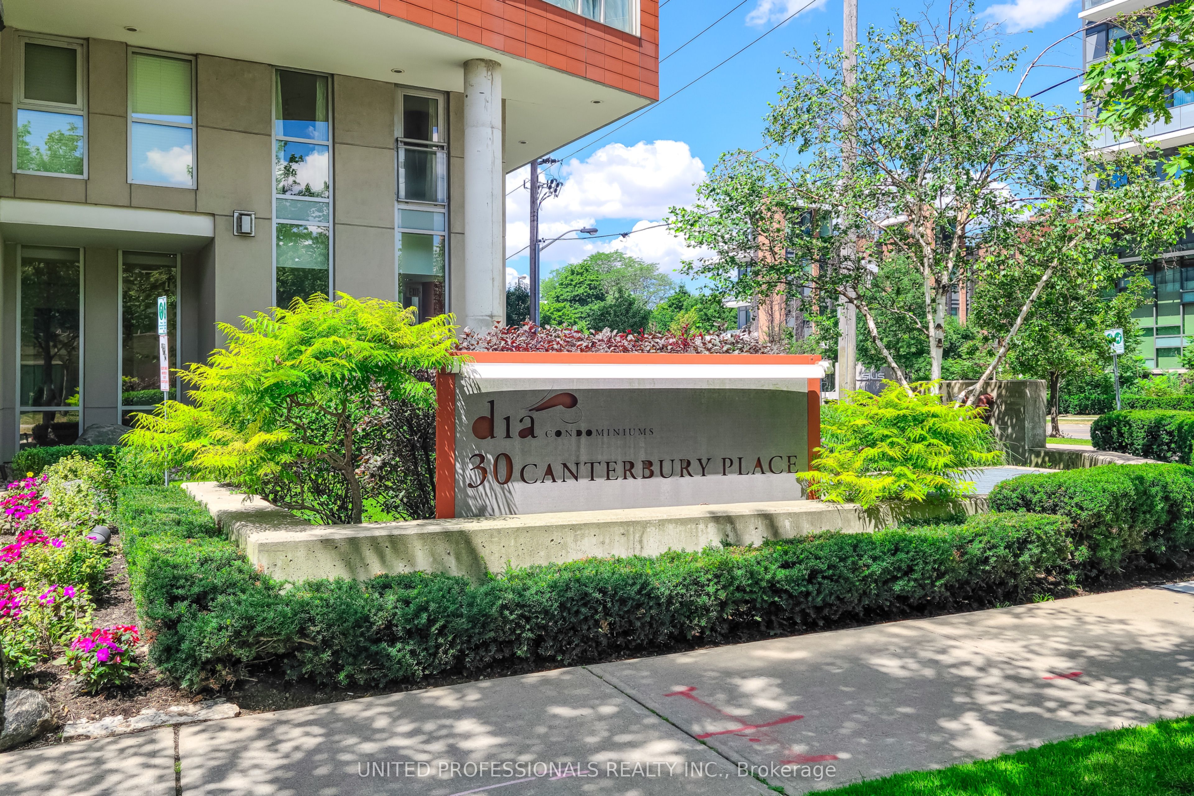 30 Canterbury Place 1507, Toronto, ON M2N 0B9 photo 3
