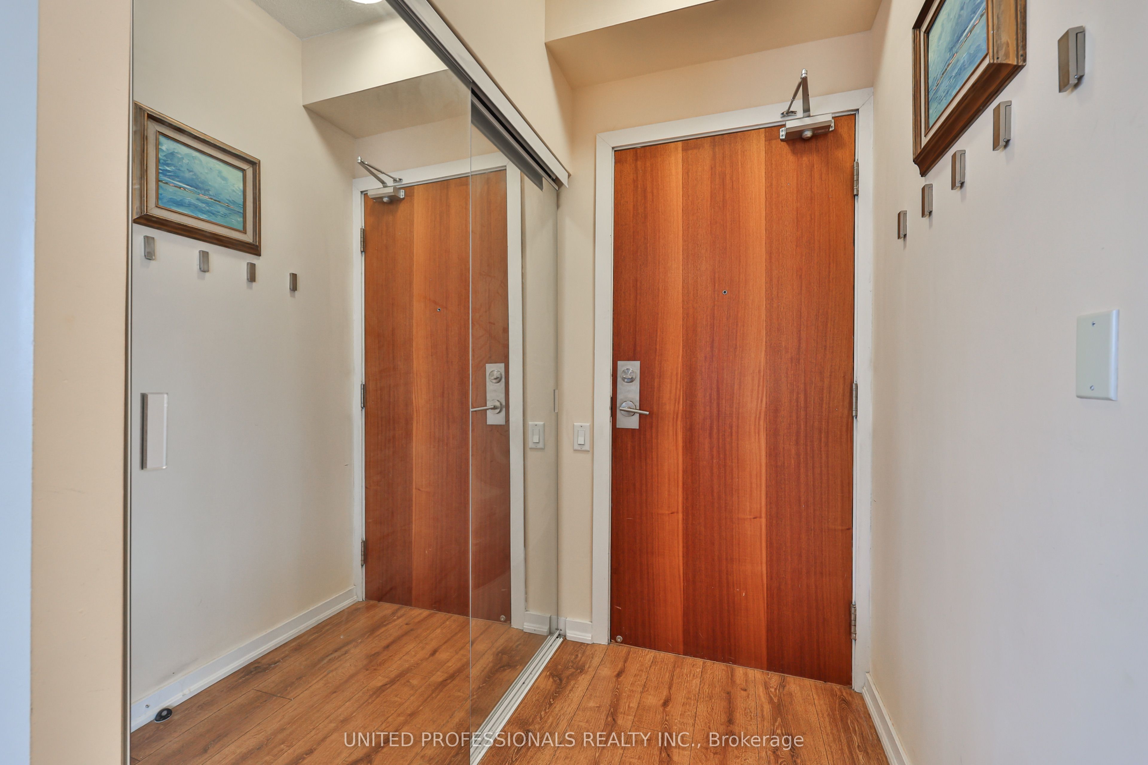 30 Canterbury Place 1507, Toronto, ON M2N 0B9 photo 5