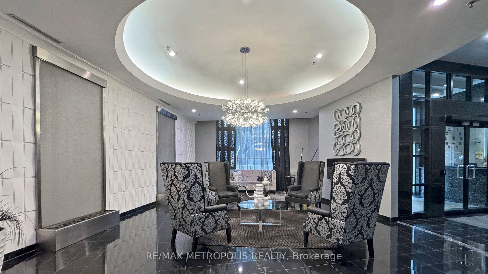 7 Carlton Street 708, Toronto, ON M5B 2M3 photo 3