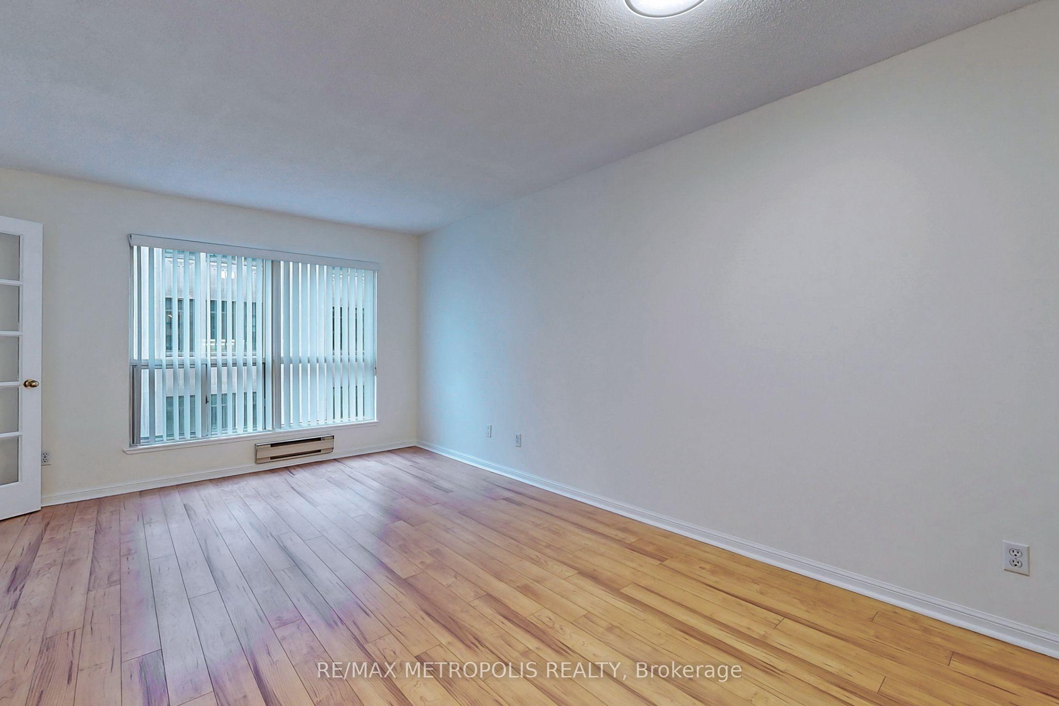 7 Carlton Street 708, Toronto, ON M5B 2M3 photo 4