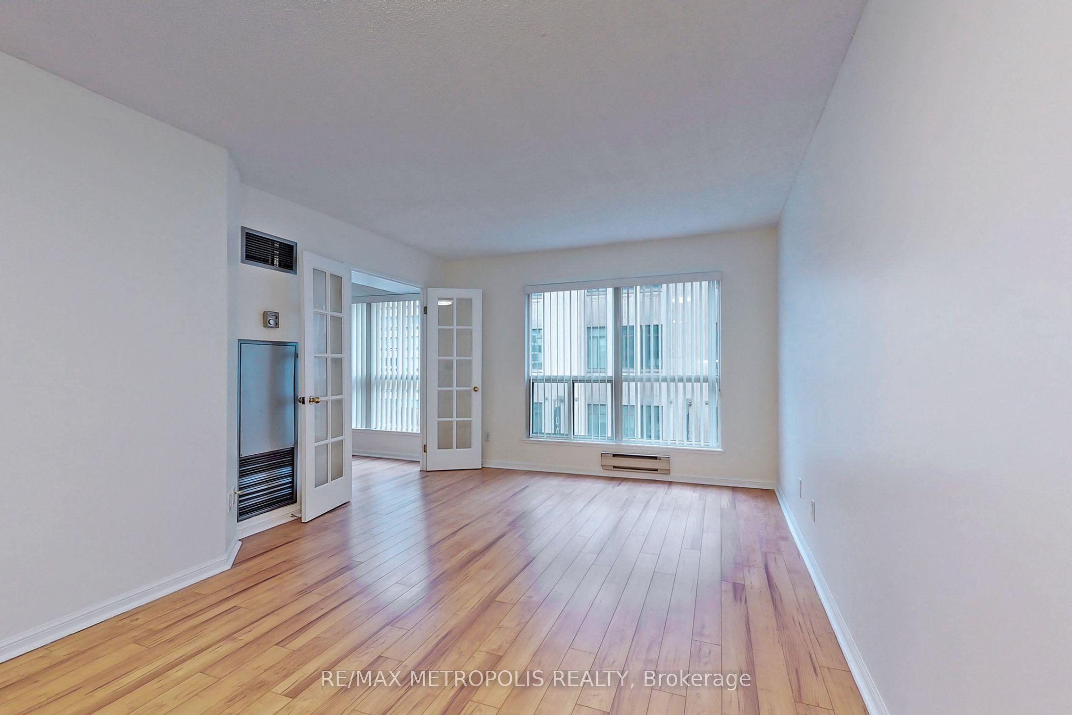 7 Carlton Street 708, Toronto, ON M5B 2M3 photo 5
