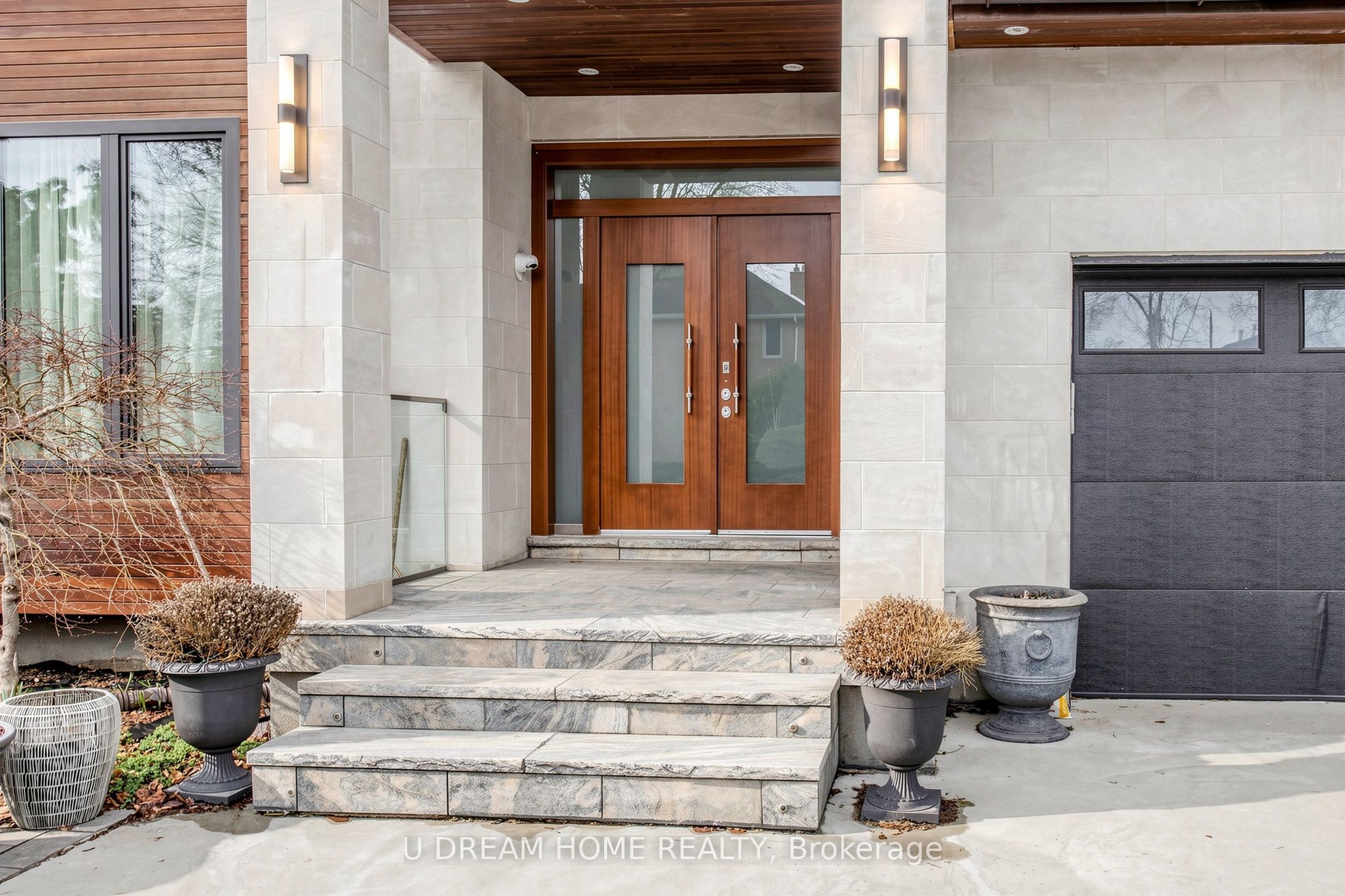 49 Norden Crescent, Toronto, ON M3B 1B7 photo 2