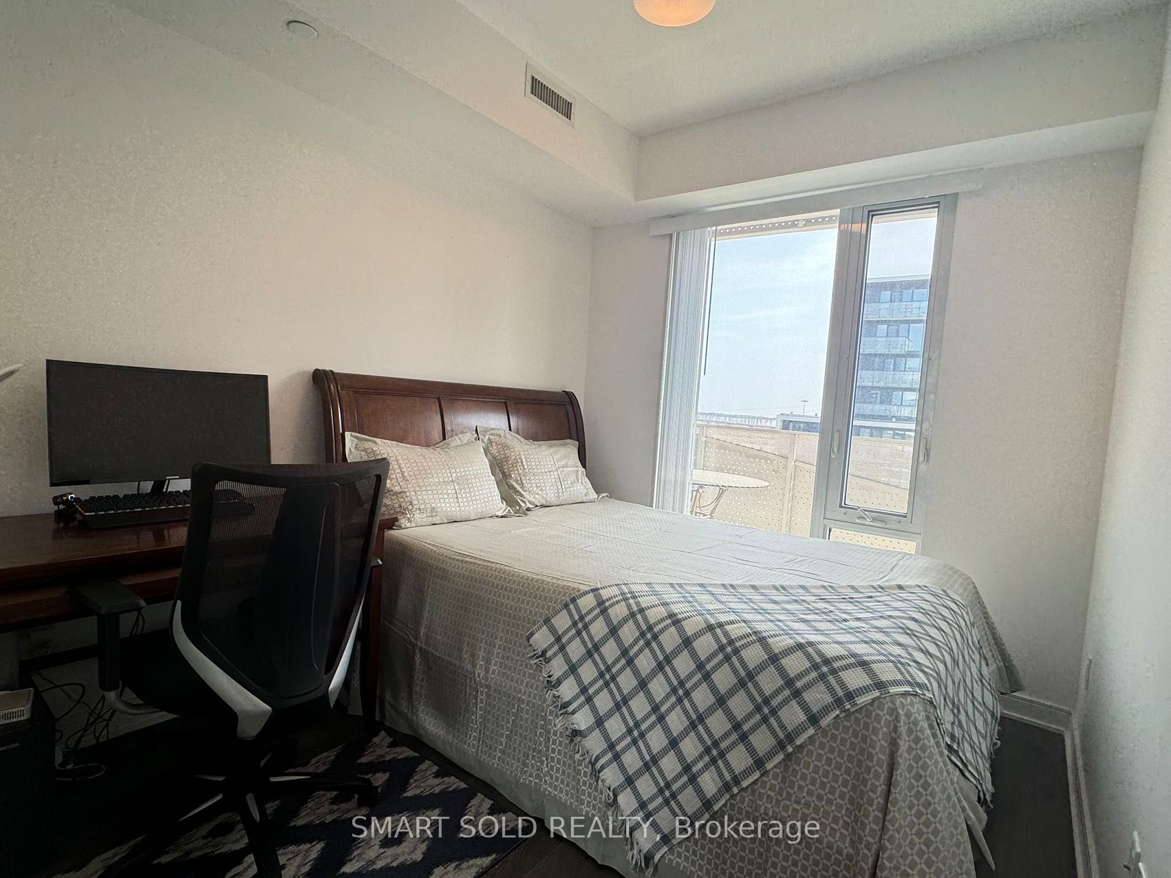 60 Tannery Road 905, Toronto, ON M5A 0S8 photo 4
