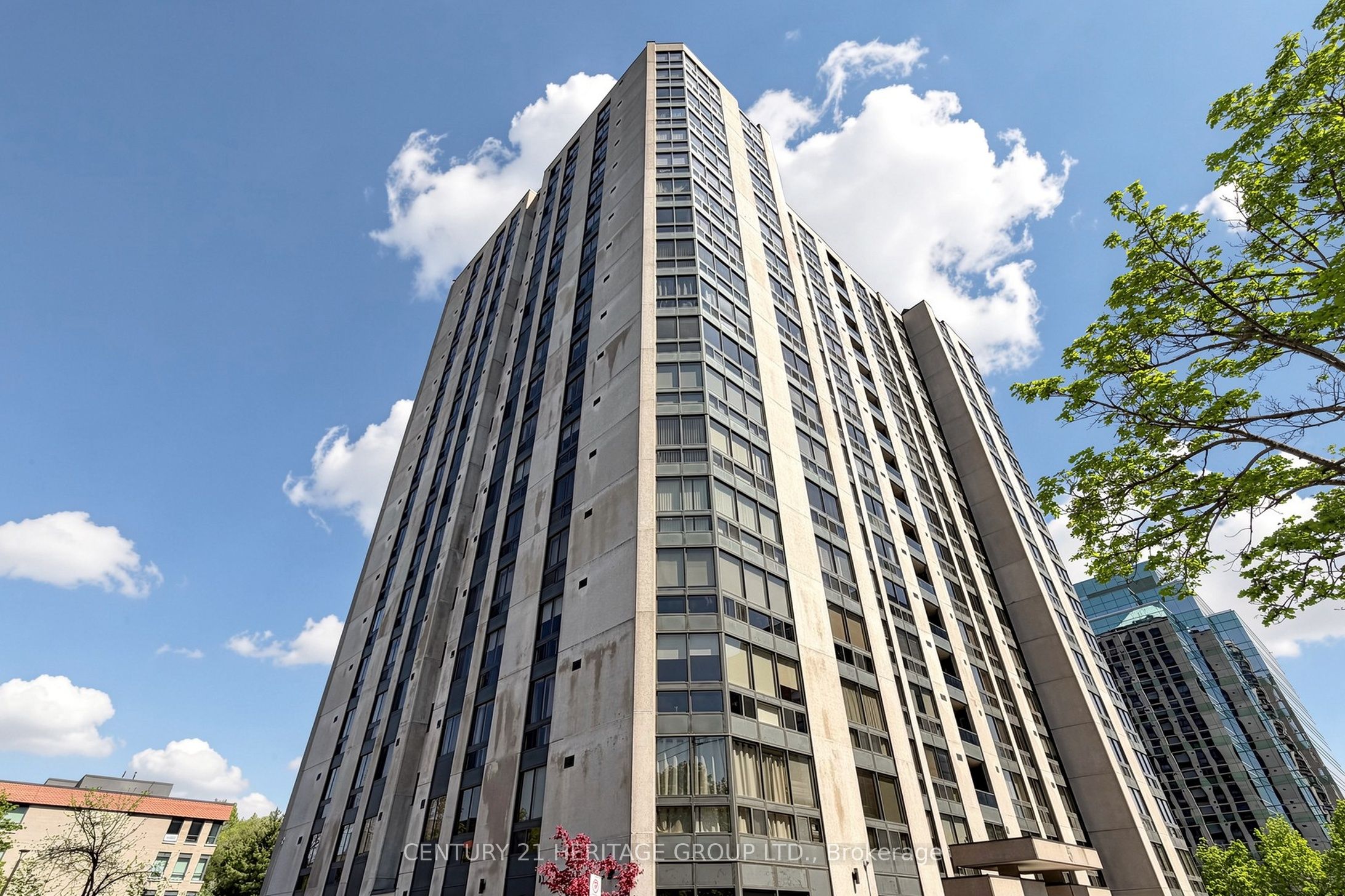 5 Kenneth Avenue 501, Toronto, ON M2N 6M7 photo 3