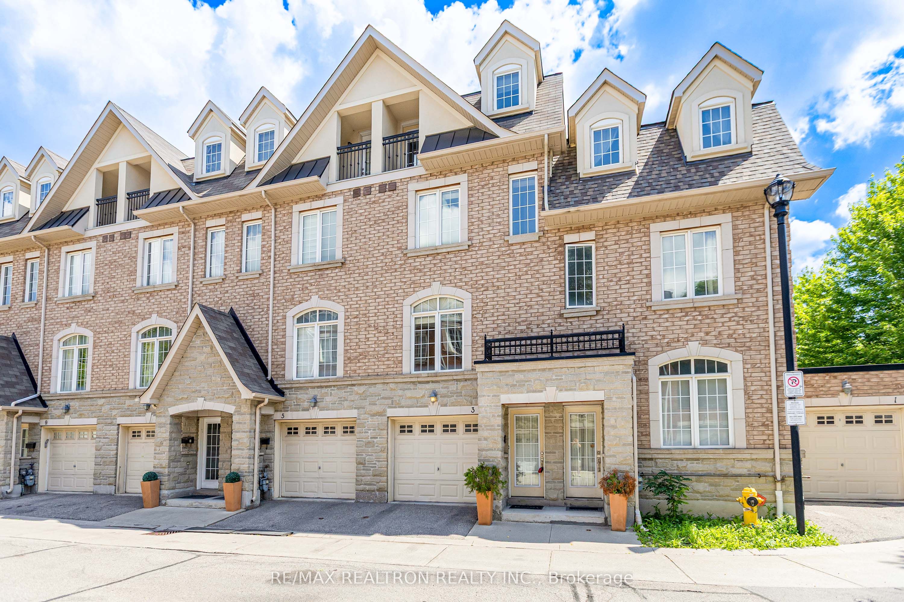 3 Hayes Lane, Toronto, ON M2N 0E7 photo 2