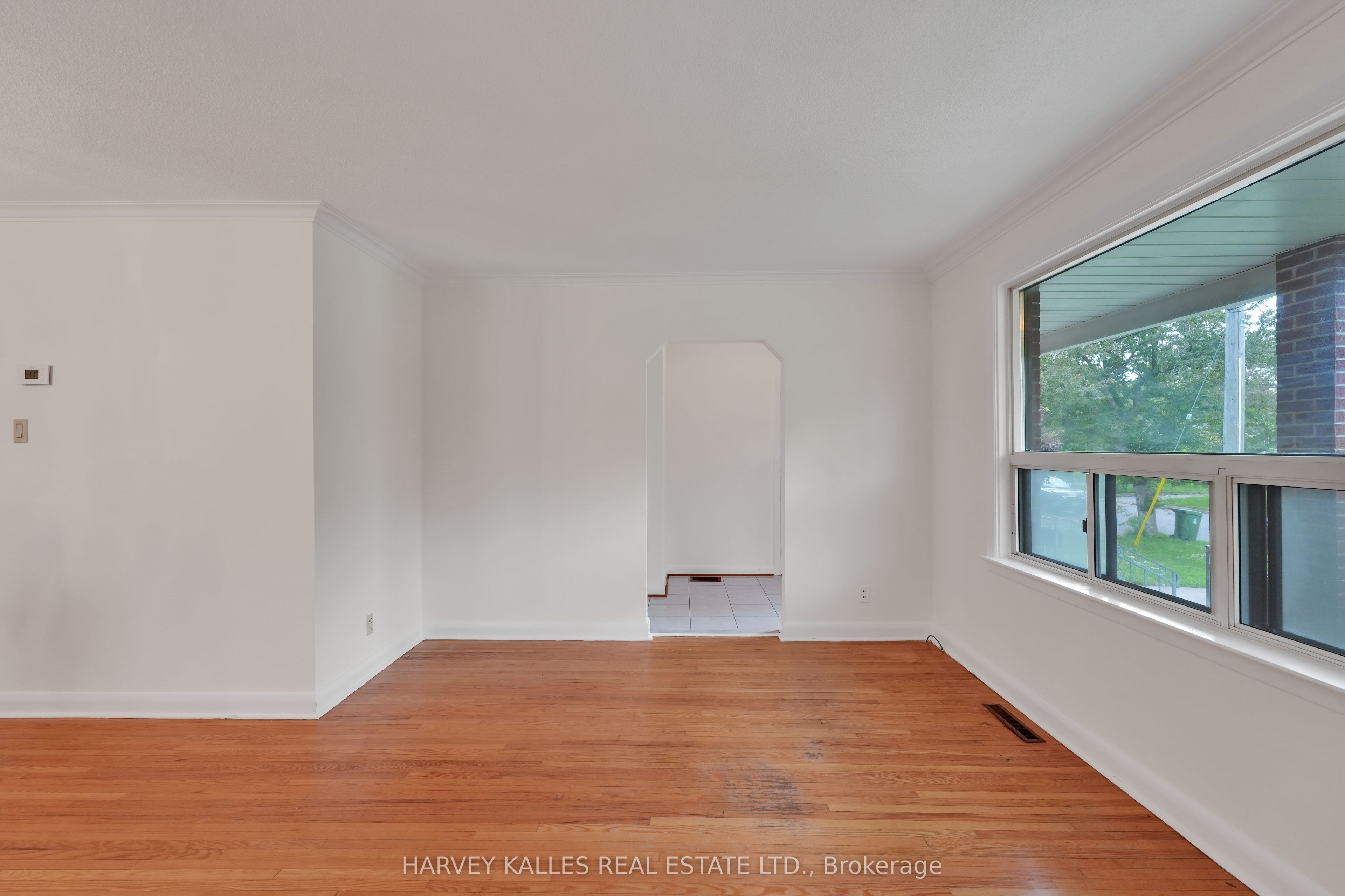 61 Abitibi Avenue, Toronto, ON M2M 2V3 photo 4