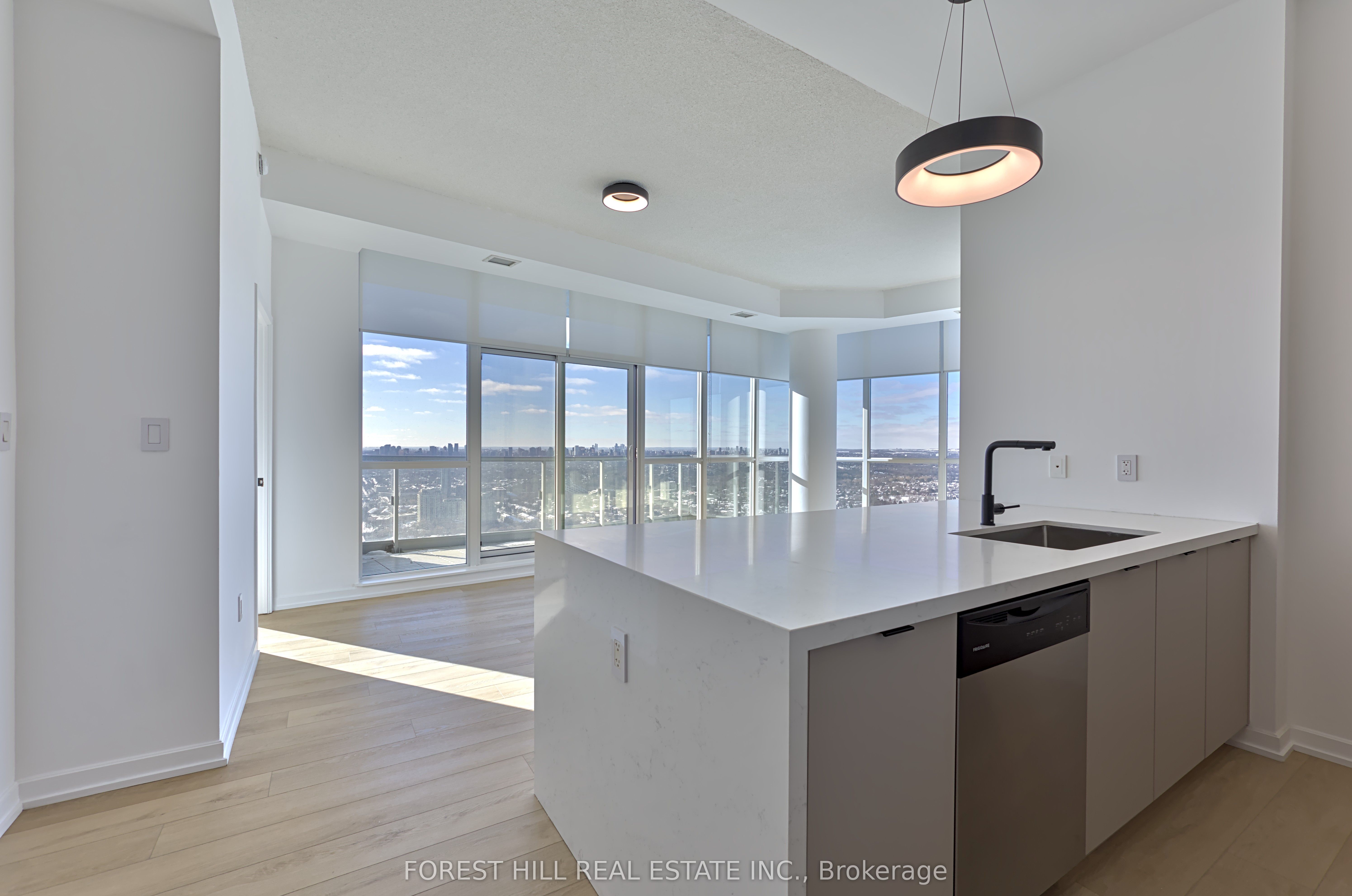 70 Forest Manor Road 3506, Toronto, ON M2J 0A9 photo 5
