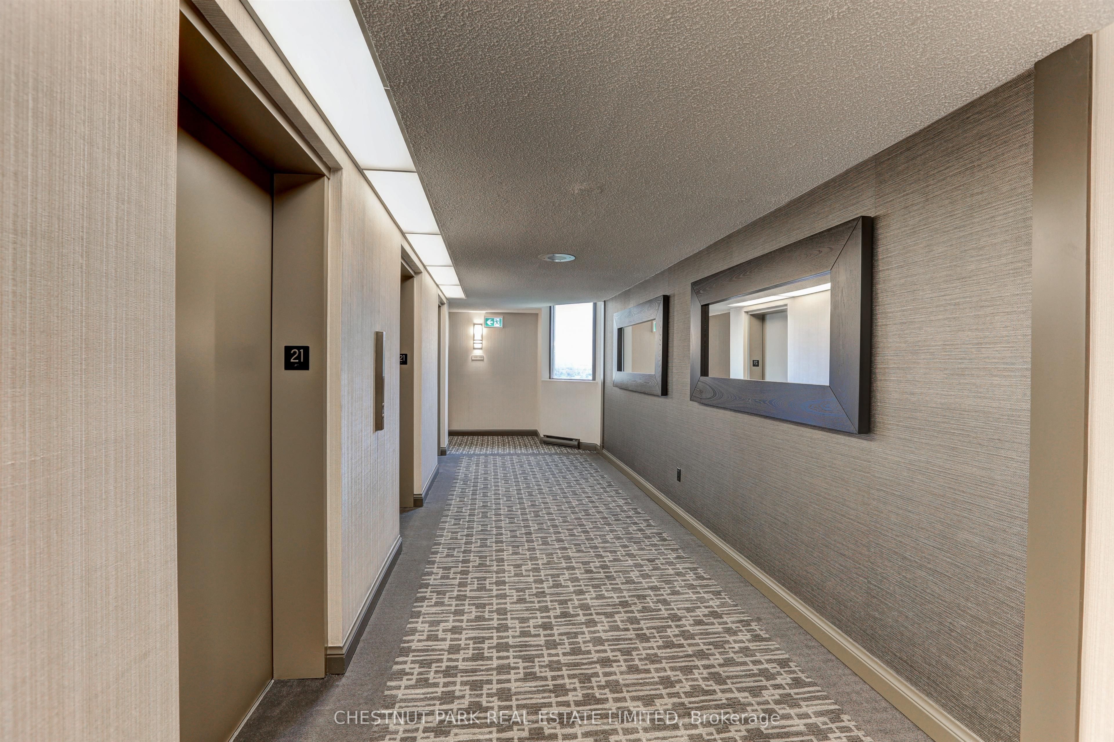 75 Wynford Heights Crescent 1501, Toronto, ON M3C 3H9 photo 5