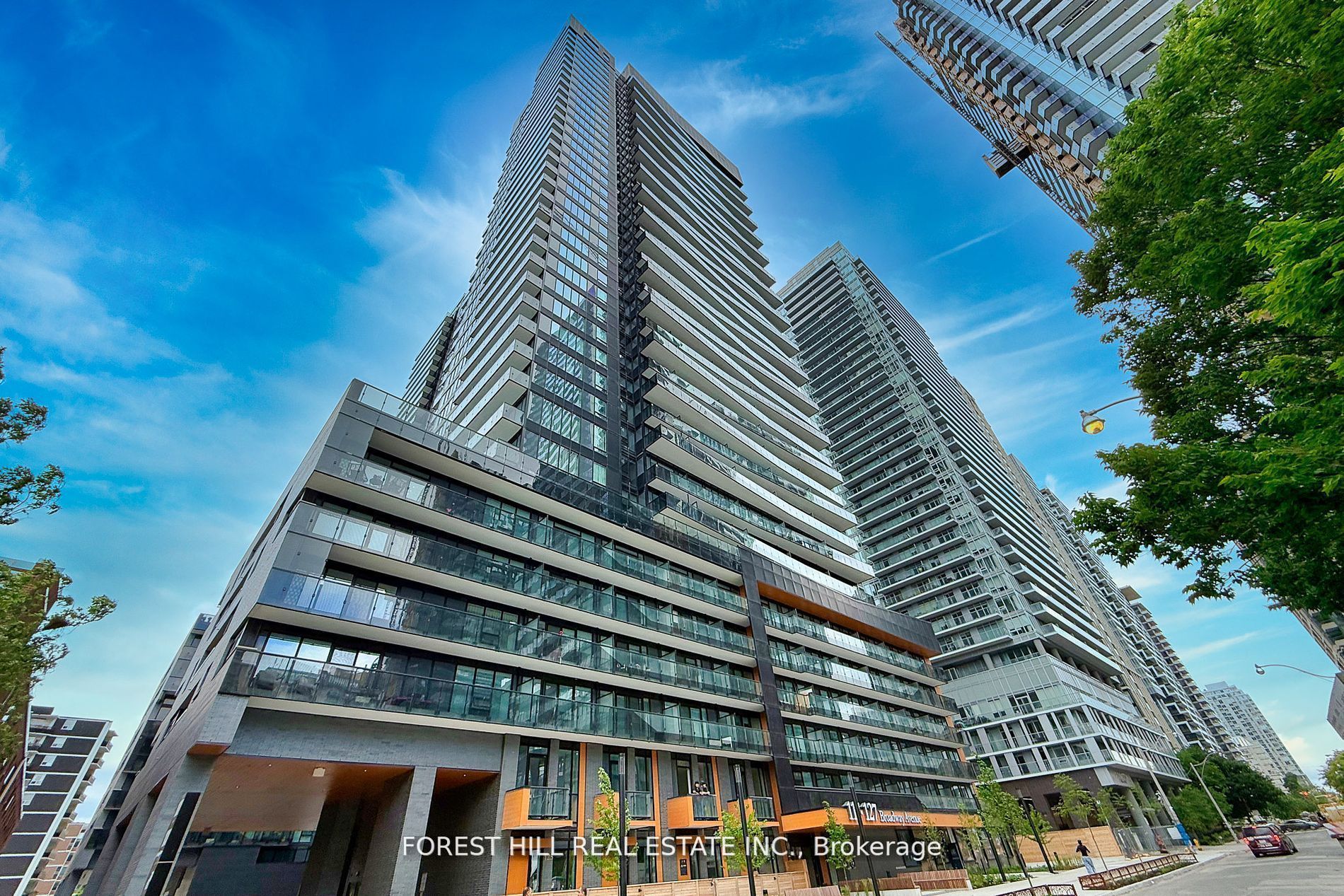 117 Broadway Avenue 1302, Toronto, ON M4P 1V3