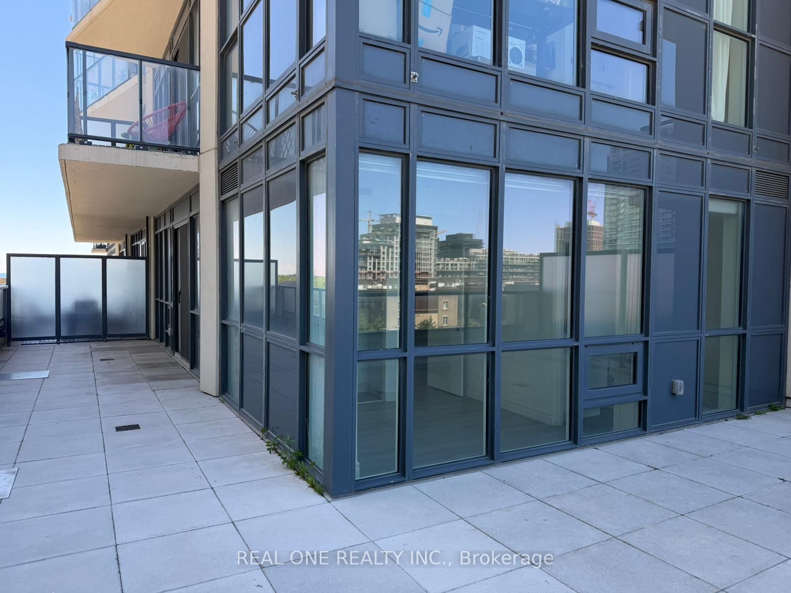 49 East Liberty Street 509, Toronto, ON M6K 0B2 photo 4