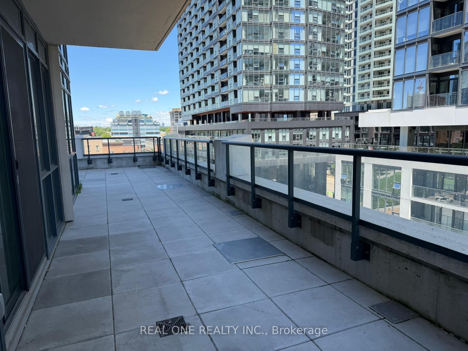 49 East Liberty Street 509, Toronto, ON M6K 0B2 photo 5