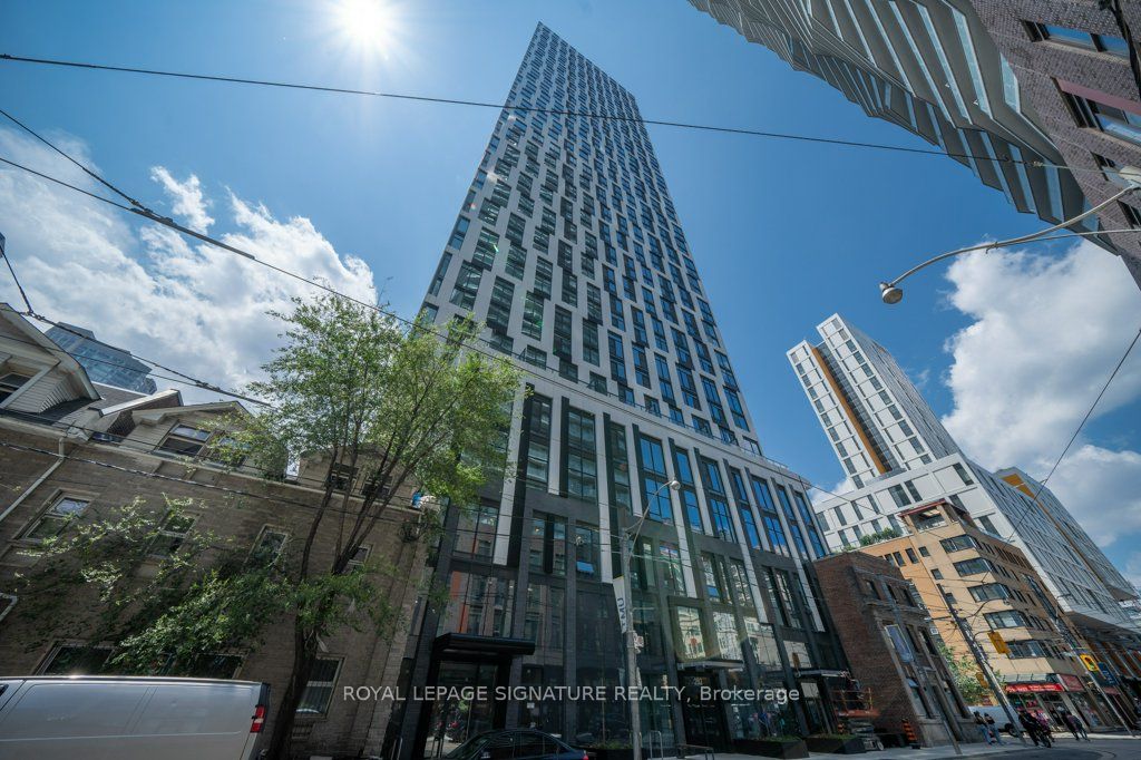 252 Church Street 2807, Toronto, ON M5B 1Z2 photo 3
