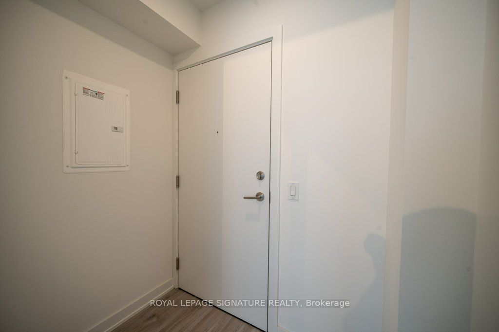 252 Church Street 2807, Toronto, ON M5B 1Z2 photo 5