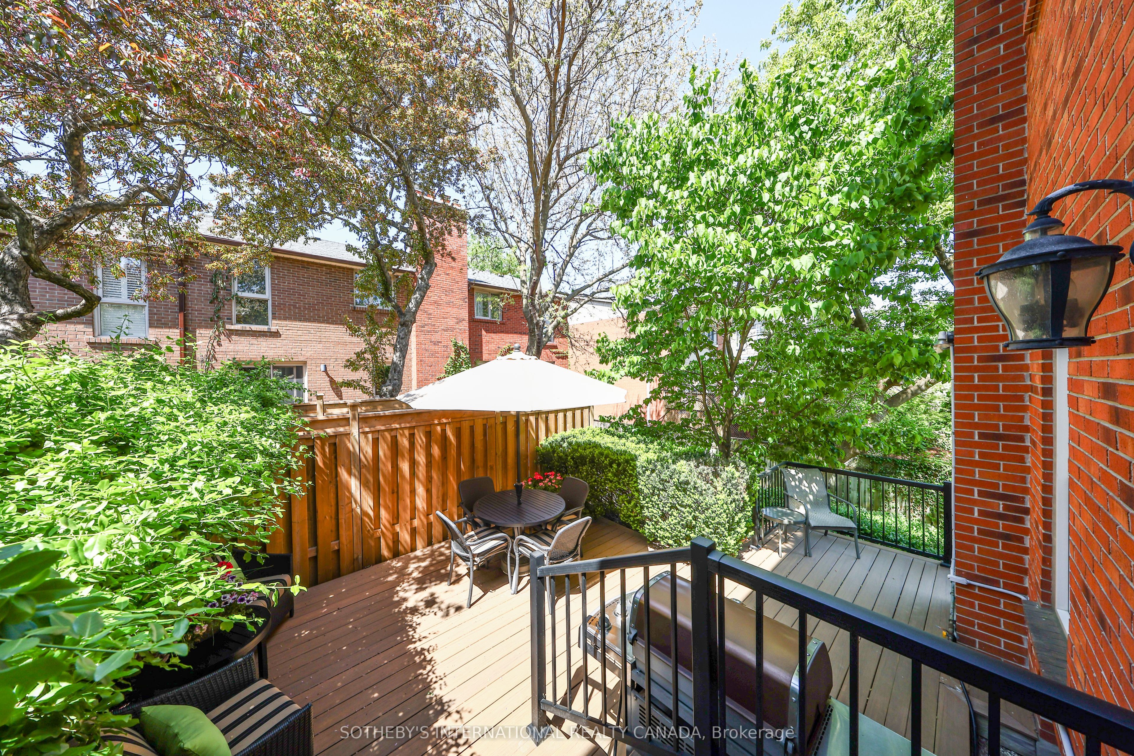 70 Sylvan Valley Way, Toronto, ON M5M 4M3 photo 3
