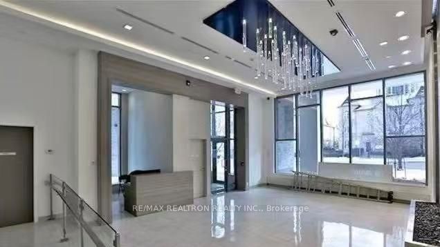 28 Avondale Avenue 1102, Toronto, ON M2N 0K2 photo 2