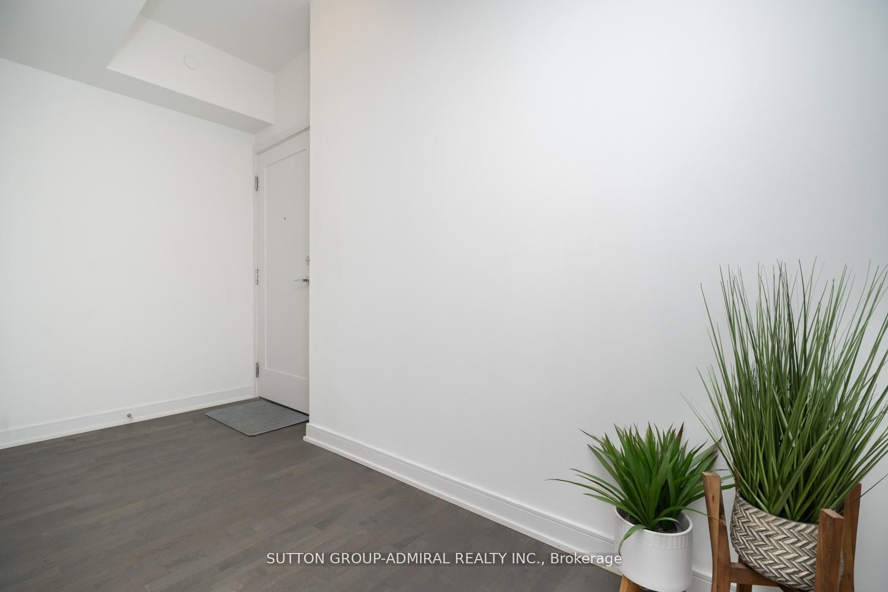 57 St. Joseph Street 301, Toronto, ON M5S 0C5 photo 2