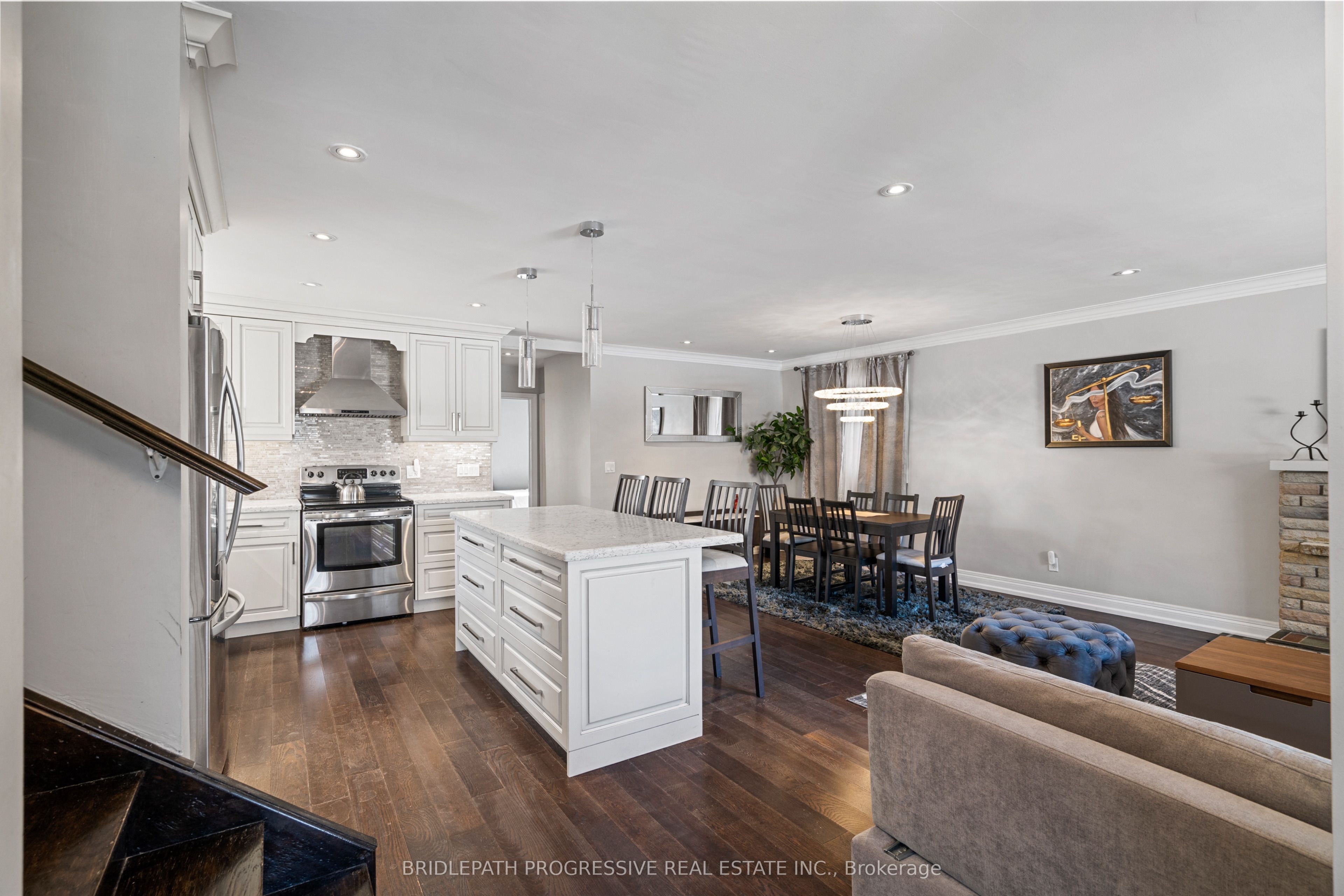 289 Burnett Avenue, Toronto, ON M2N 1W2 photo 3