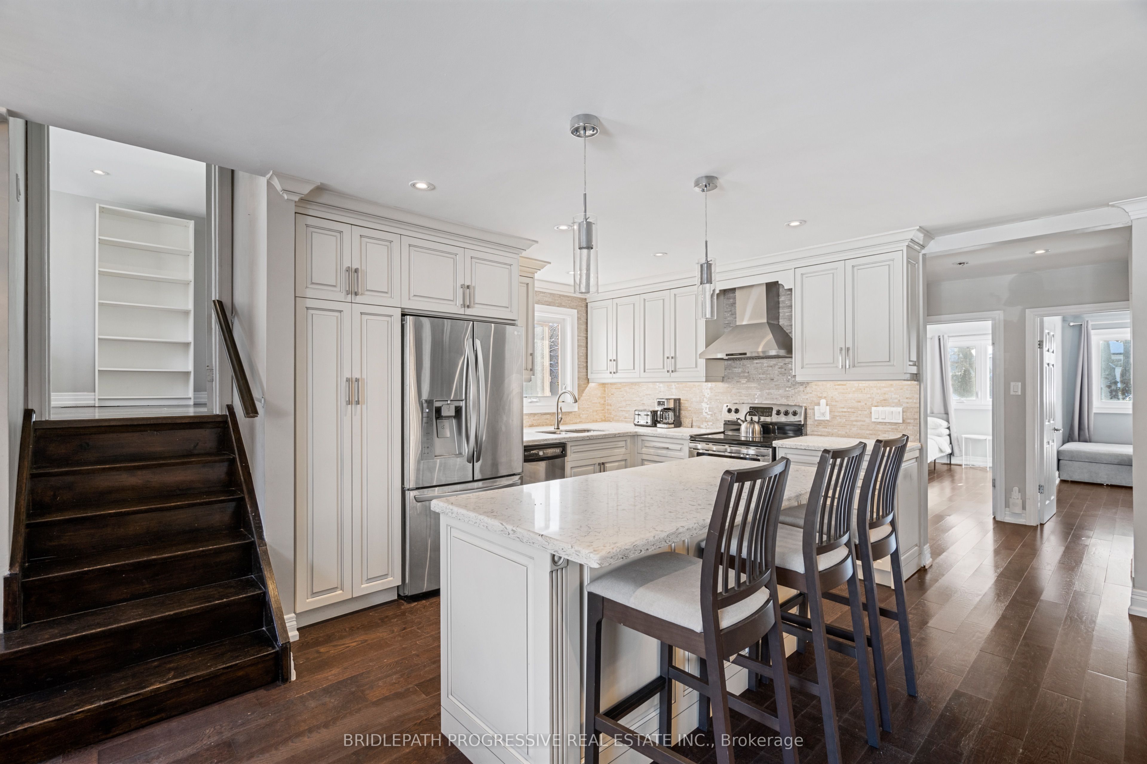 289 Burnett Avenue, Toronto, ON M2N 1W2 photo 4