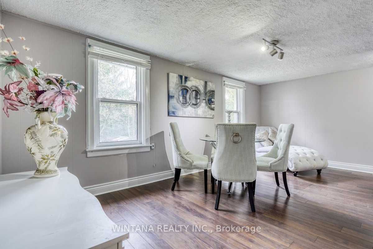 29 Whitman Street UPPER, Toronto, ON M2M 3H7