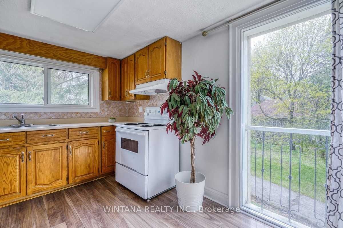 29 Whitman Street UPPER, Toronto, ON M2M 3H7 photo 5