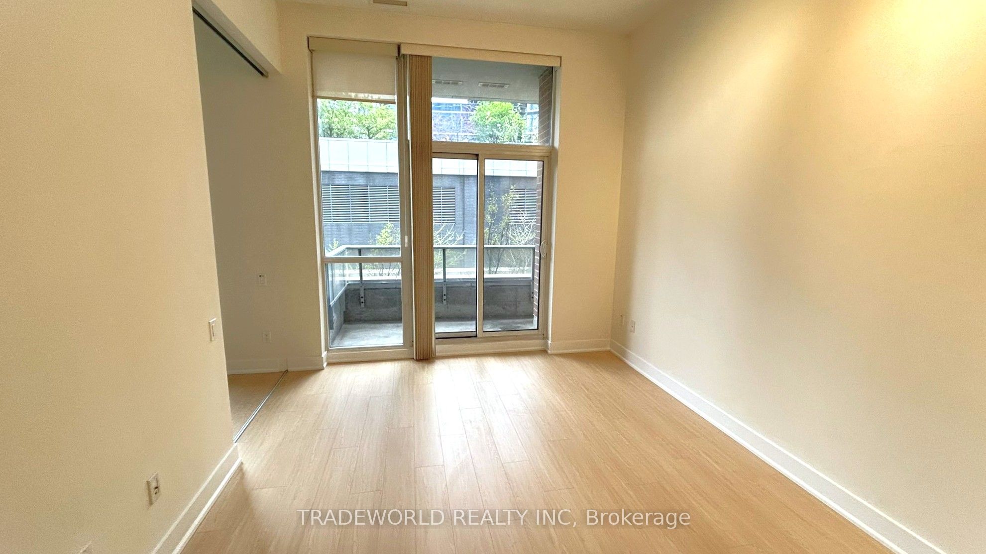 23 Sheppard Avenue E 301, Toronto, ON M2N 0C8 photo 3