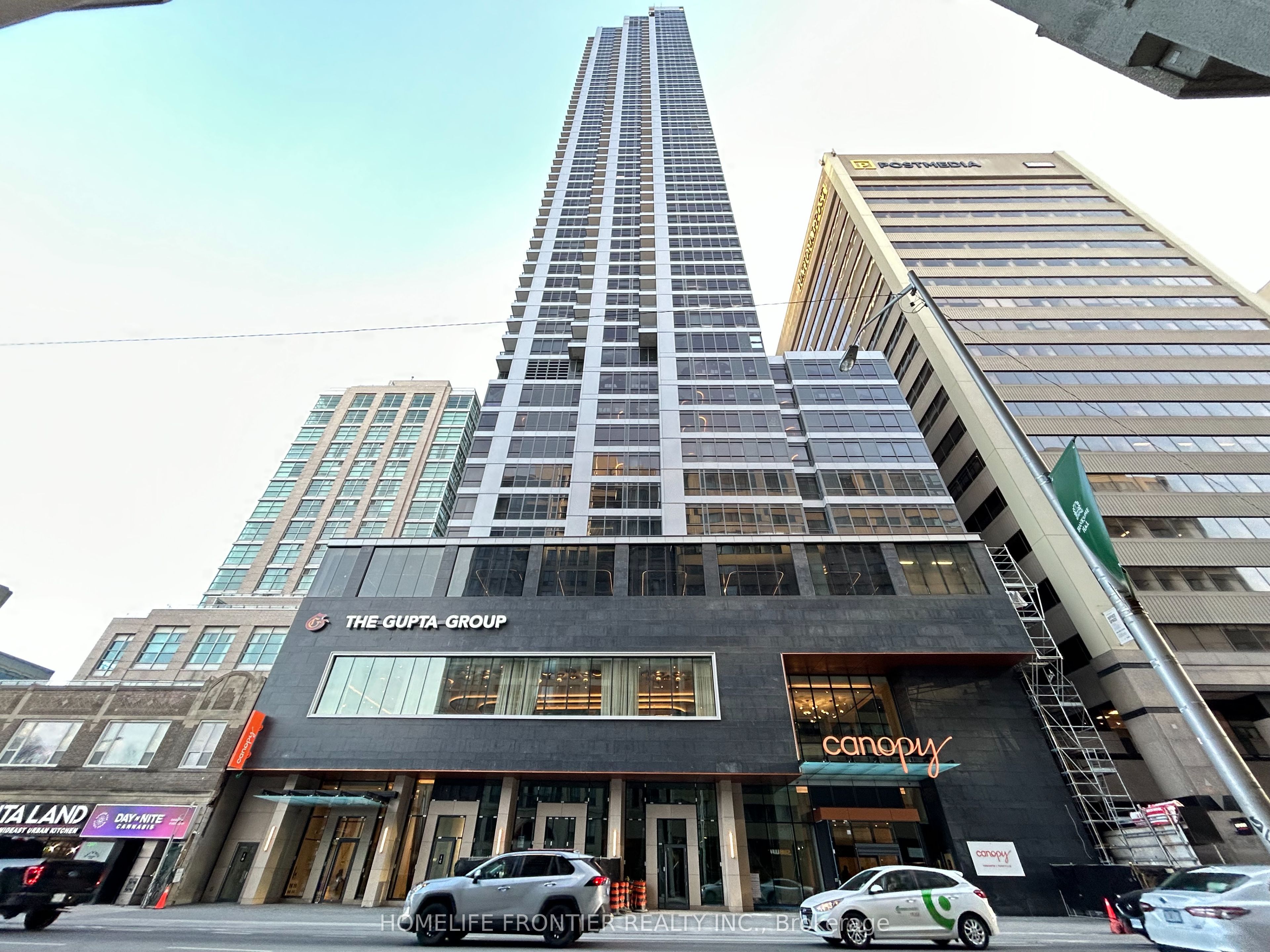 395 Bloor Street E 1812, Toronto, ON M4W 1H7