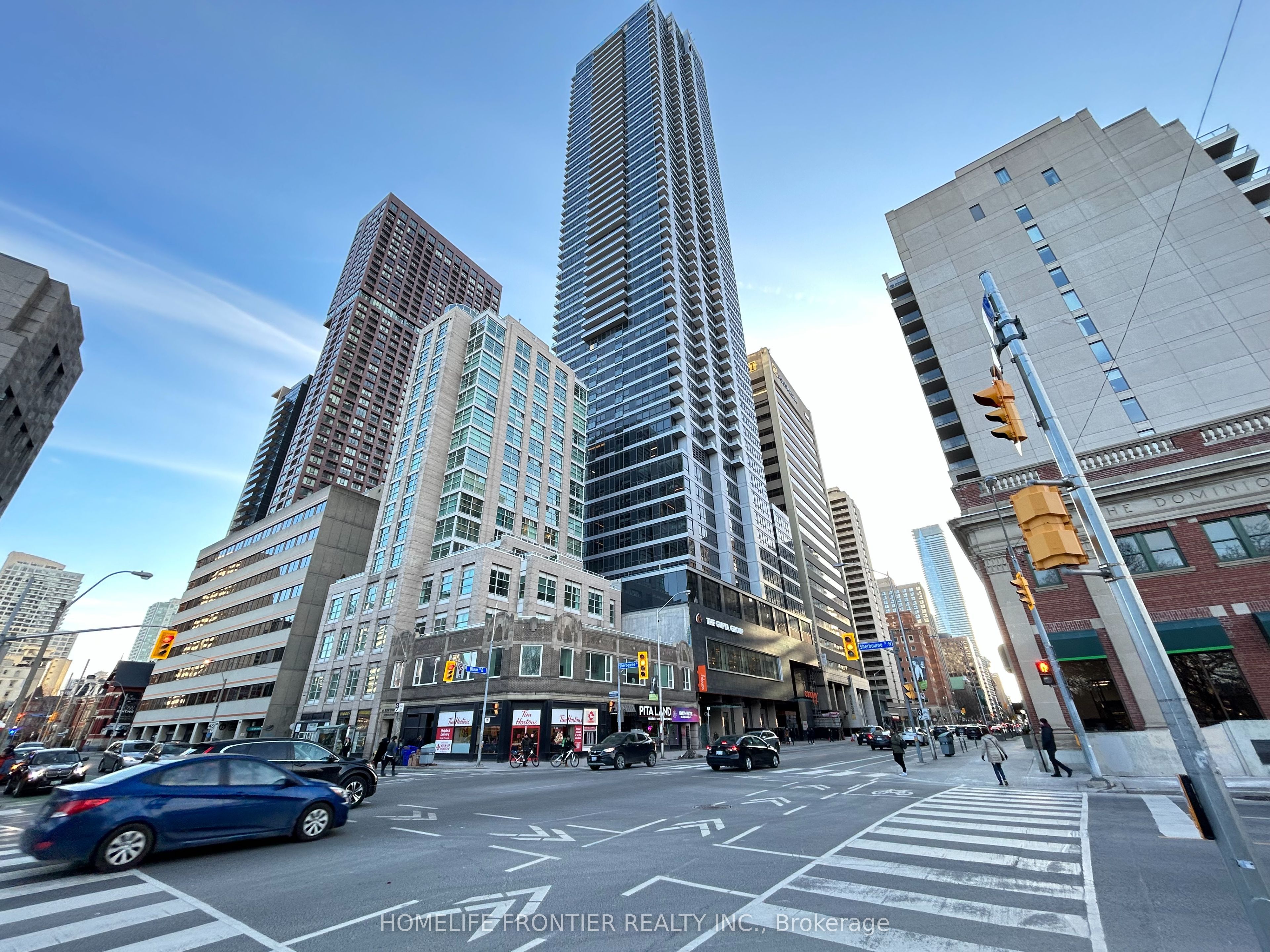395 Bloor Street E 1812, Toronto, ON M4W 1H7 photo 2