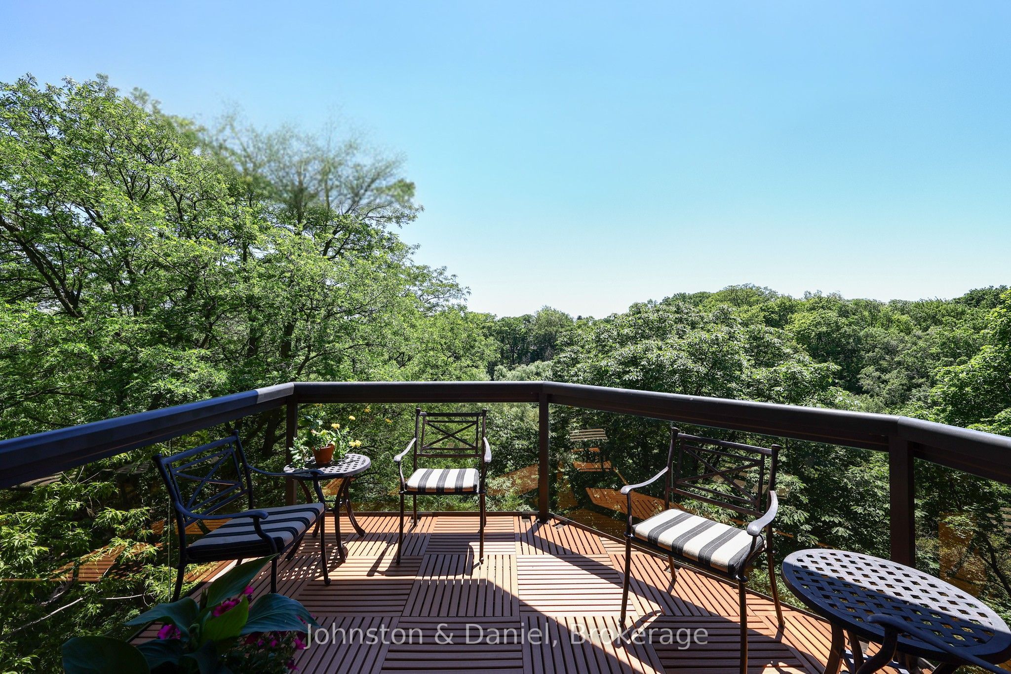 407 Walmer Road 401, Toronto, ON M5R 3N2 photo 3
